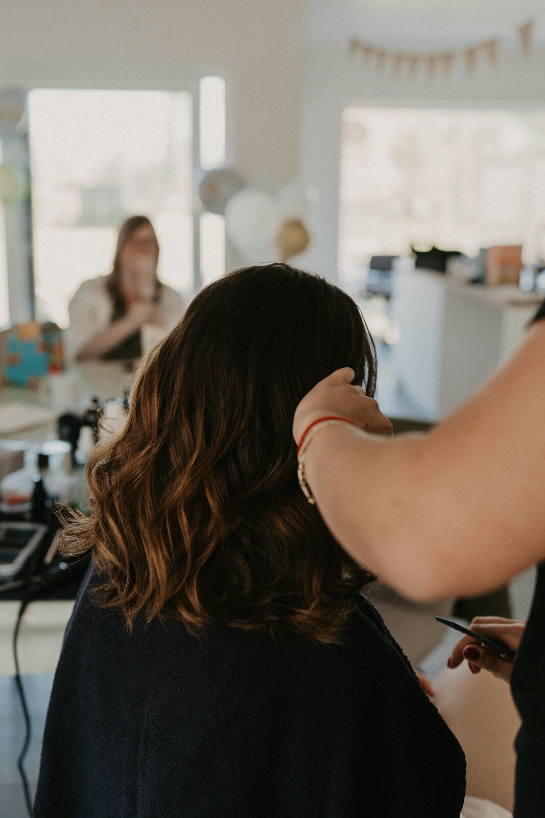 Glamora bruidsmake-up en bruidskapsels aan huis Antwerpen. Naturelle bruids make-up, MUAH bruiden Antwerpen.