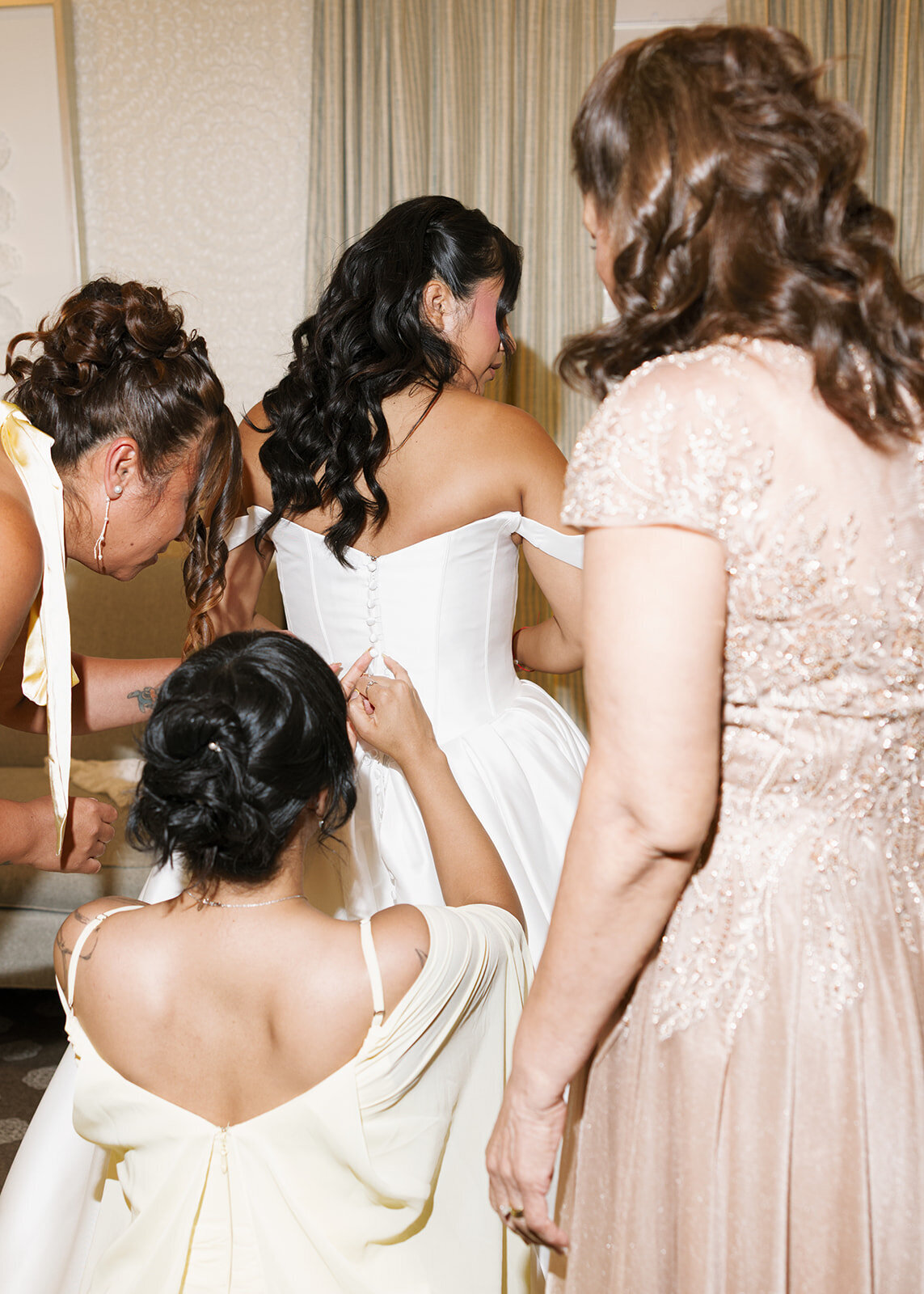 New York Long Island Wedding Photography Documentary Wedding Essex Club Wedding Venue-17