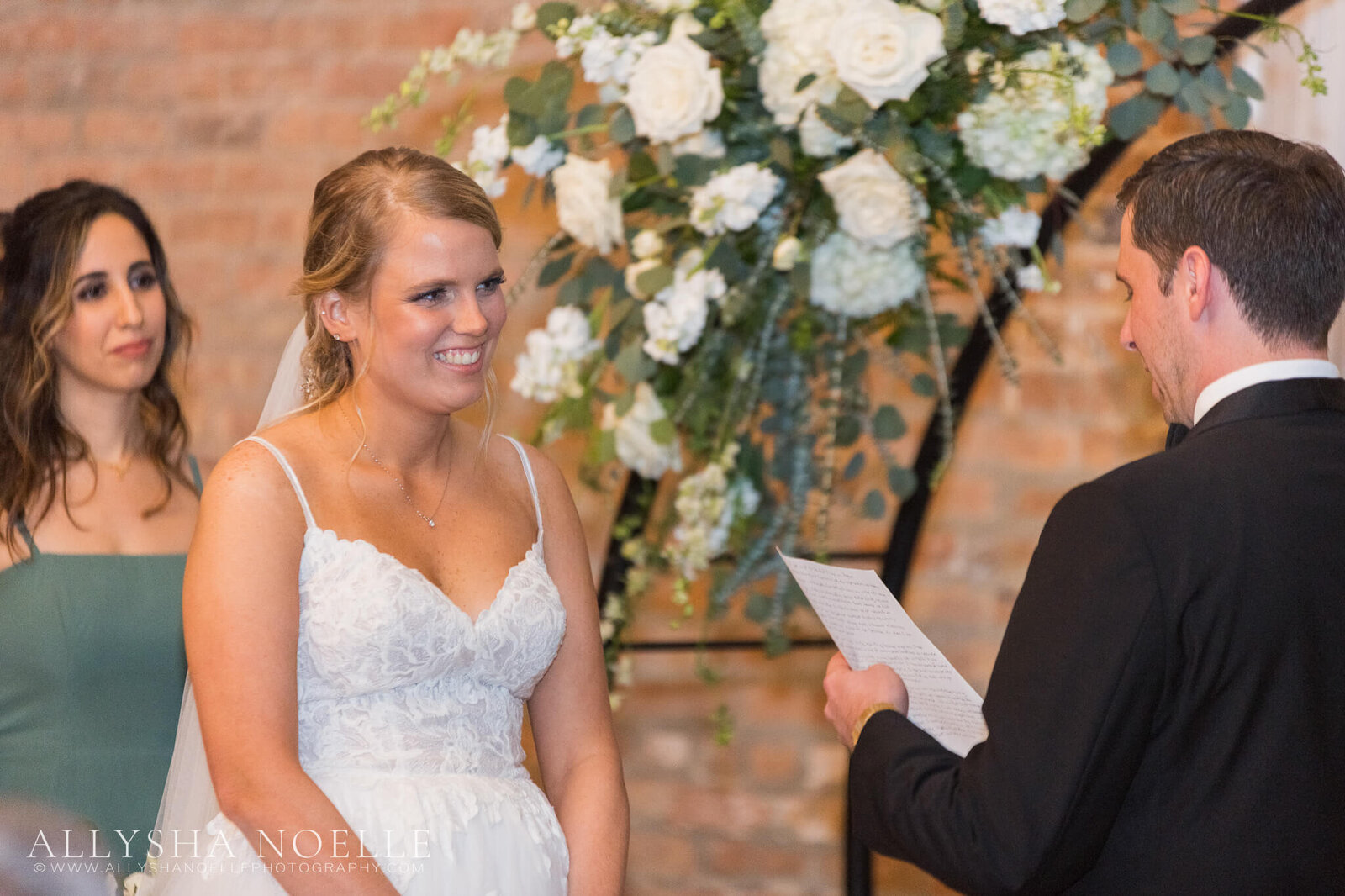 Wedding-at-The-Factory-on-Barclay-in-Milwaukee-0813