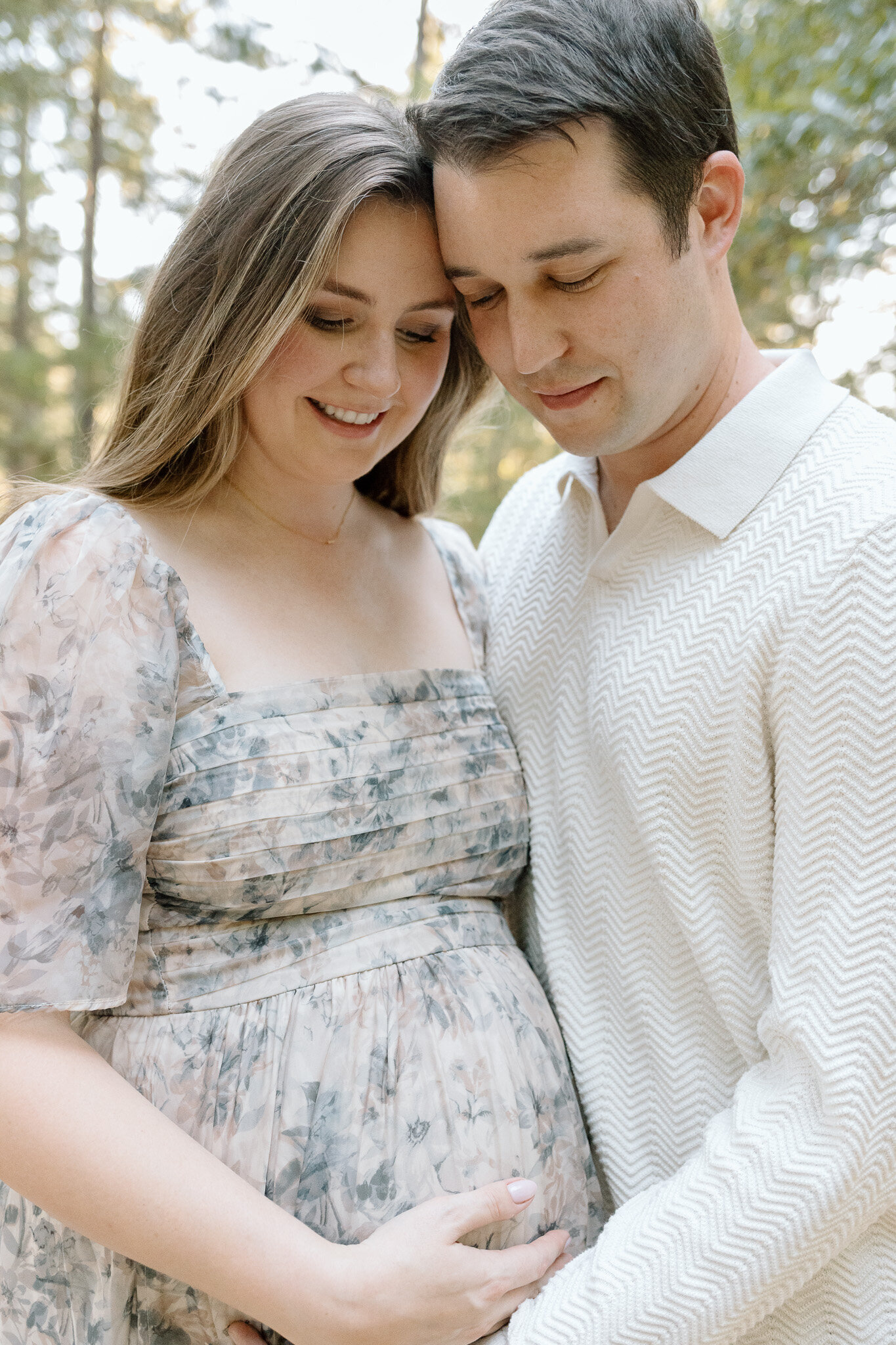 lifestyle-outdoor-maternity-session-photos-charlotte (10)