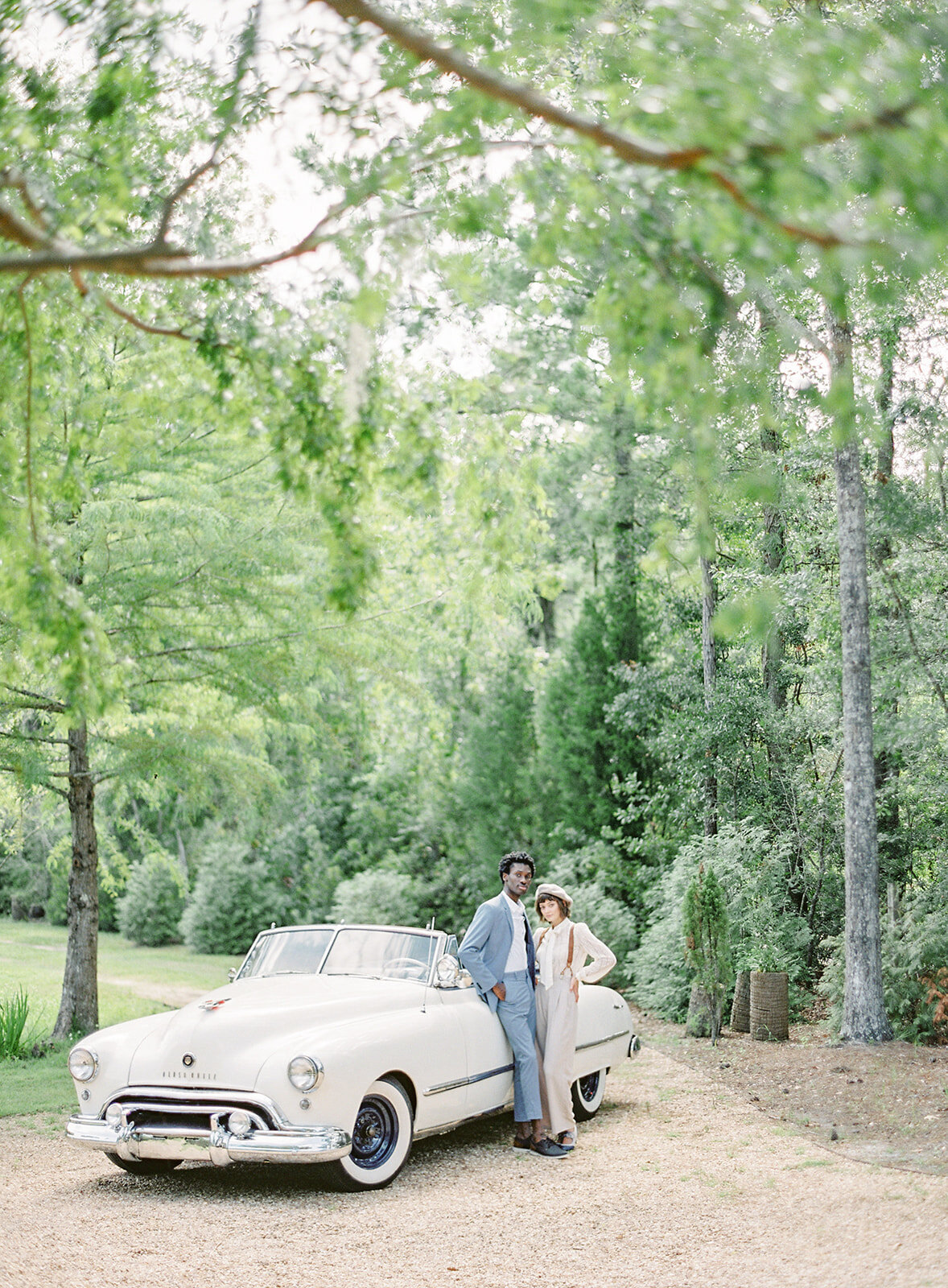 Engagement lifestyle session in Charleston photographed by wedding photographers in Charleston Amy Mulder Photography