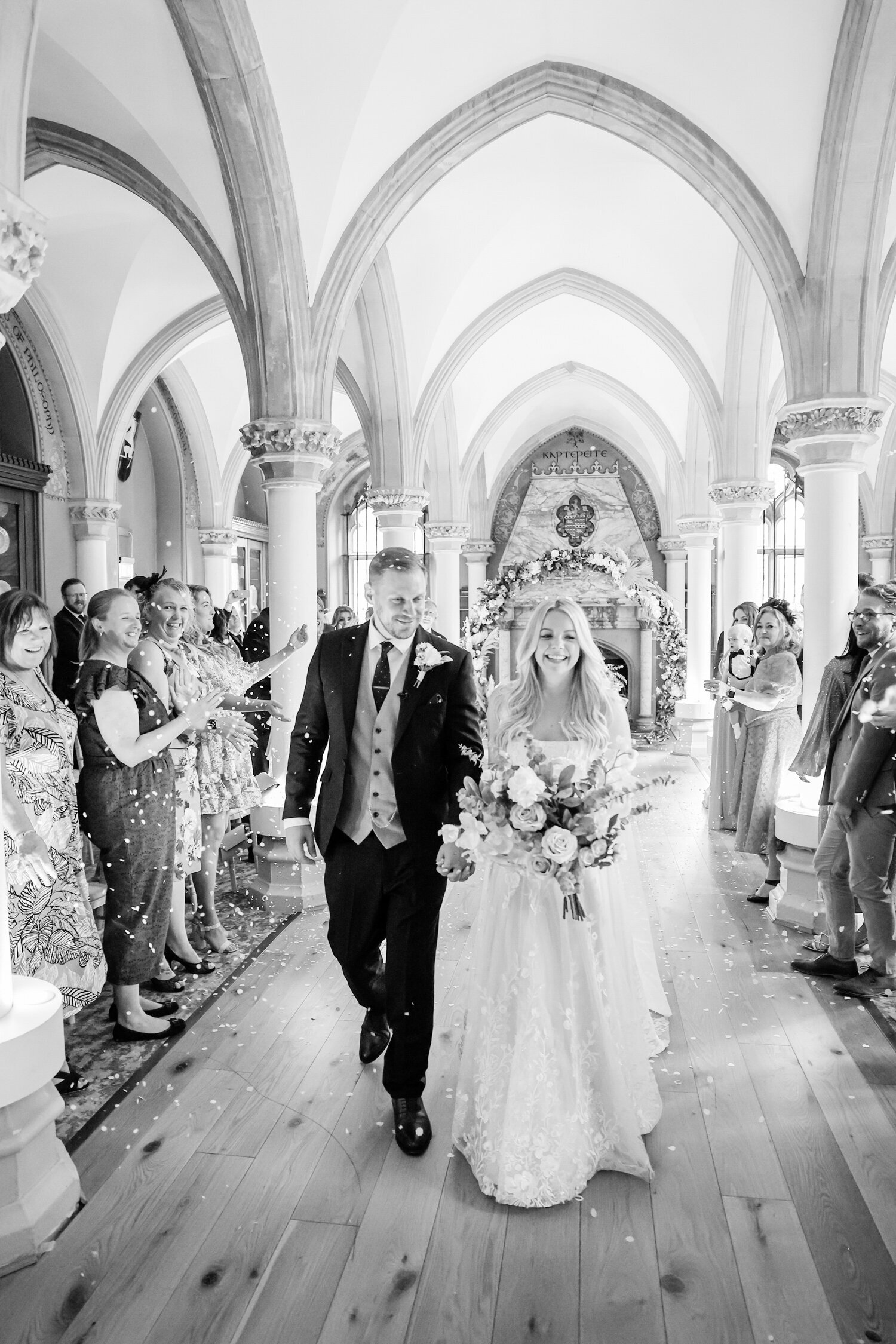 bride-and-groom-walking-bac-down-aisle