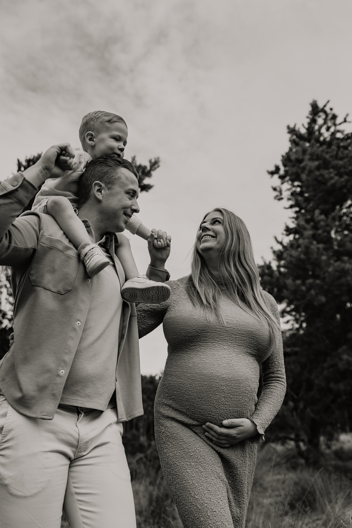 lanoukfotografie_zwangerschapsshoot_emma_son-32