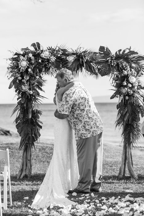 W0510_Wright_Olowalu-Maluhia_Maui-Wedding_CaitlinCatheyPhoto_1899-b&w