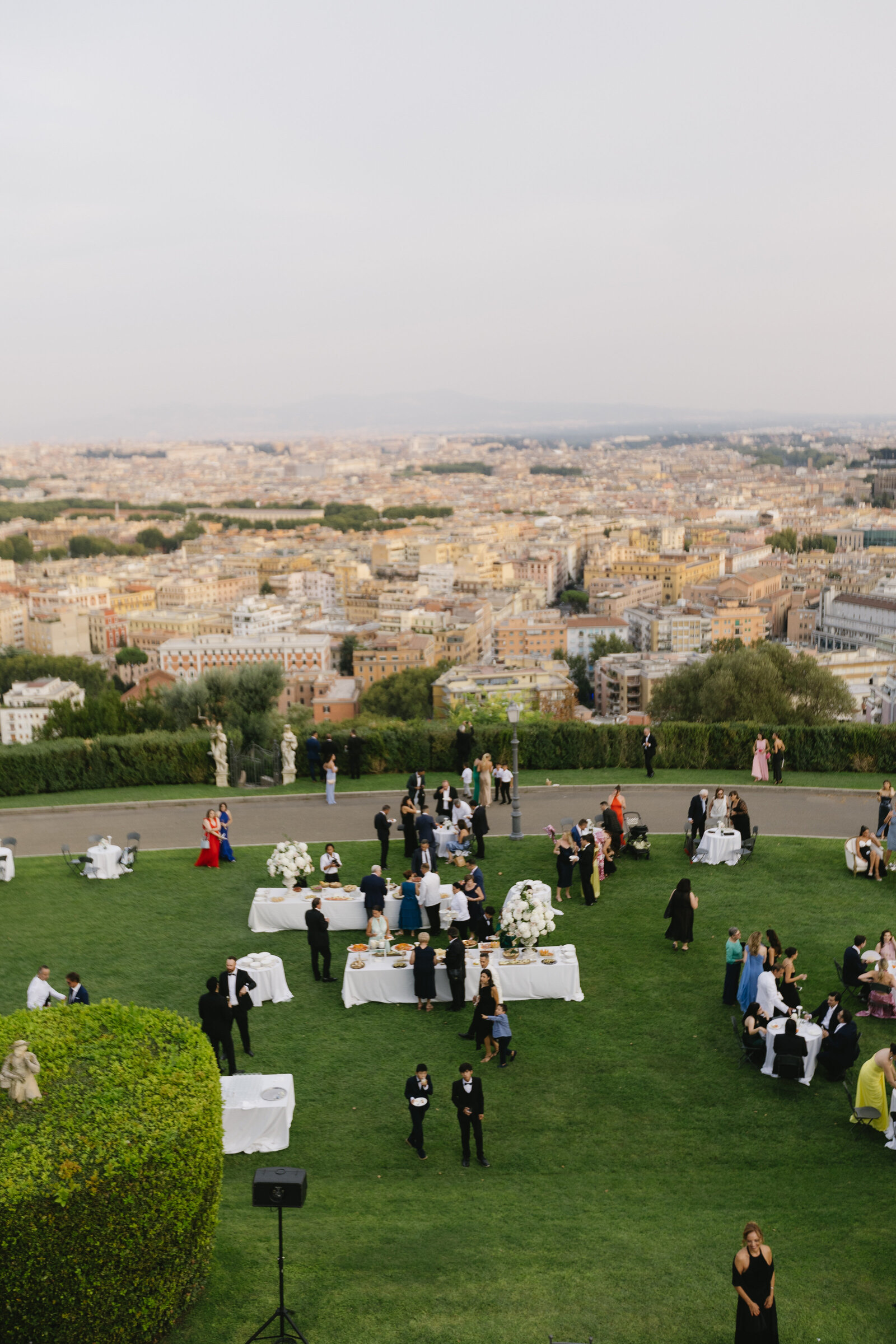vogue-villa-milani-wedding-venue-rome-wedding-photographer-kathryn-mclaren-photographer-31