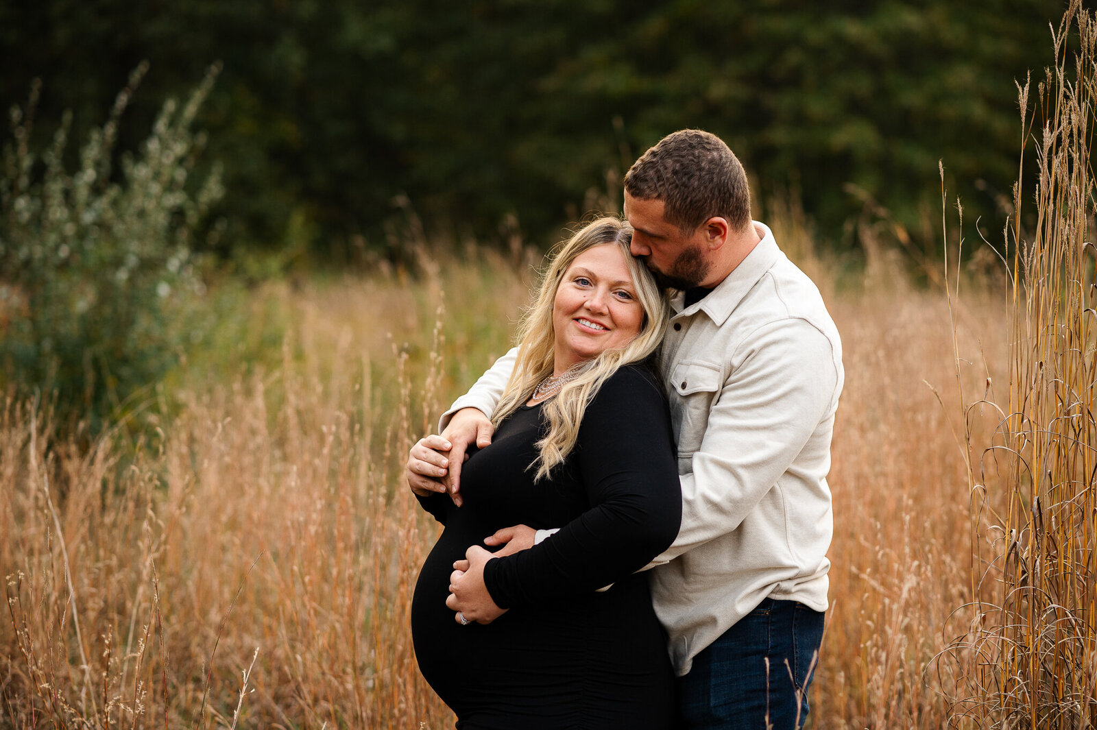 Park maternity session near Toledo Ohio