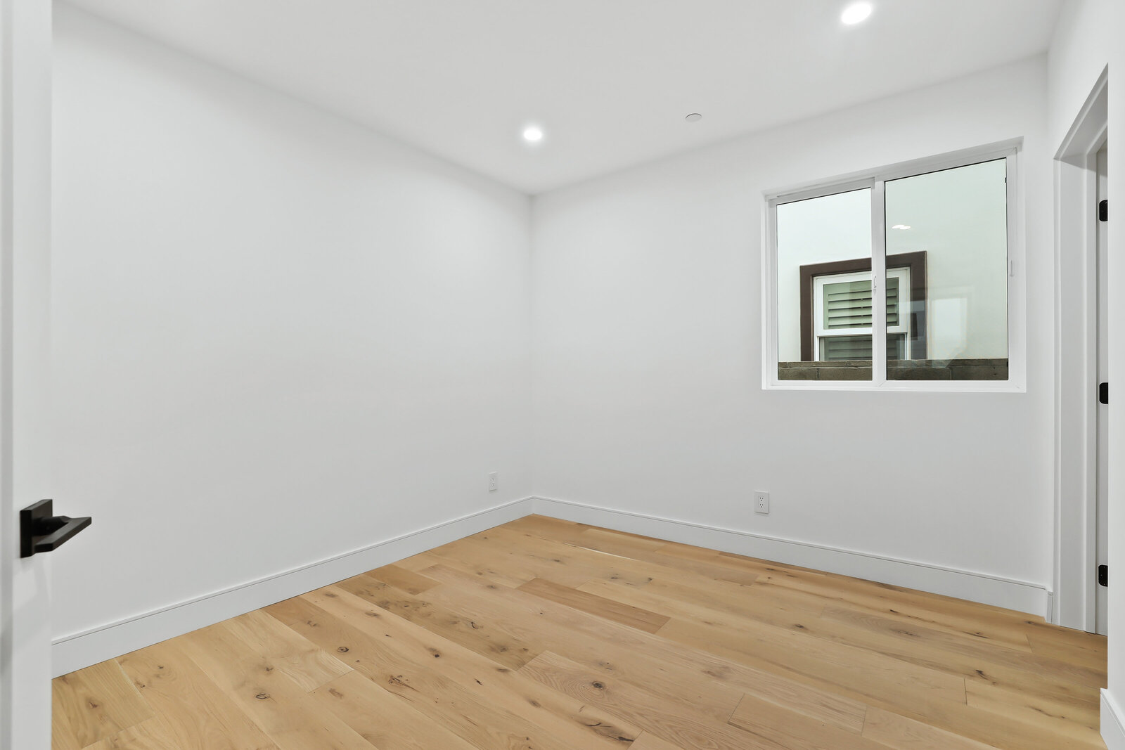 California_Real_Estate_Photography_1818BalboaReshoot-22