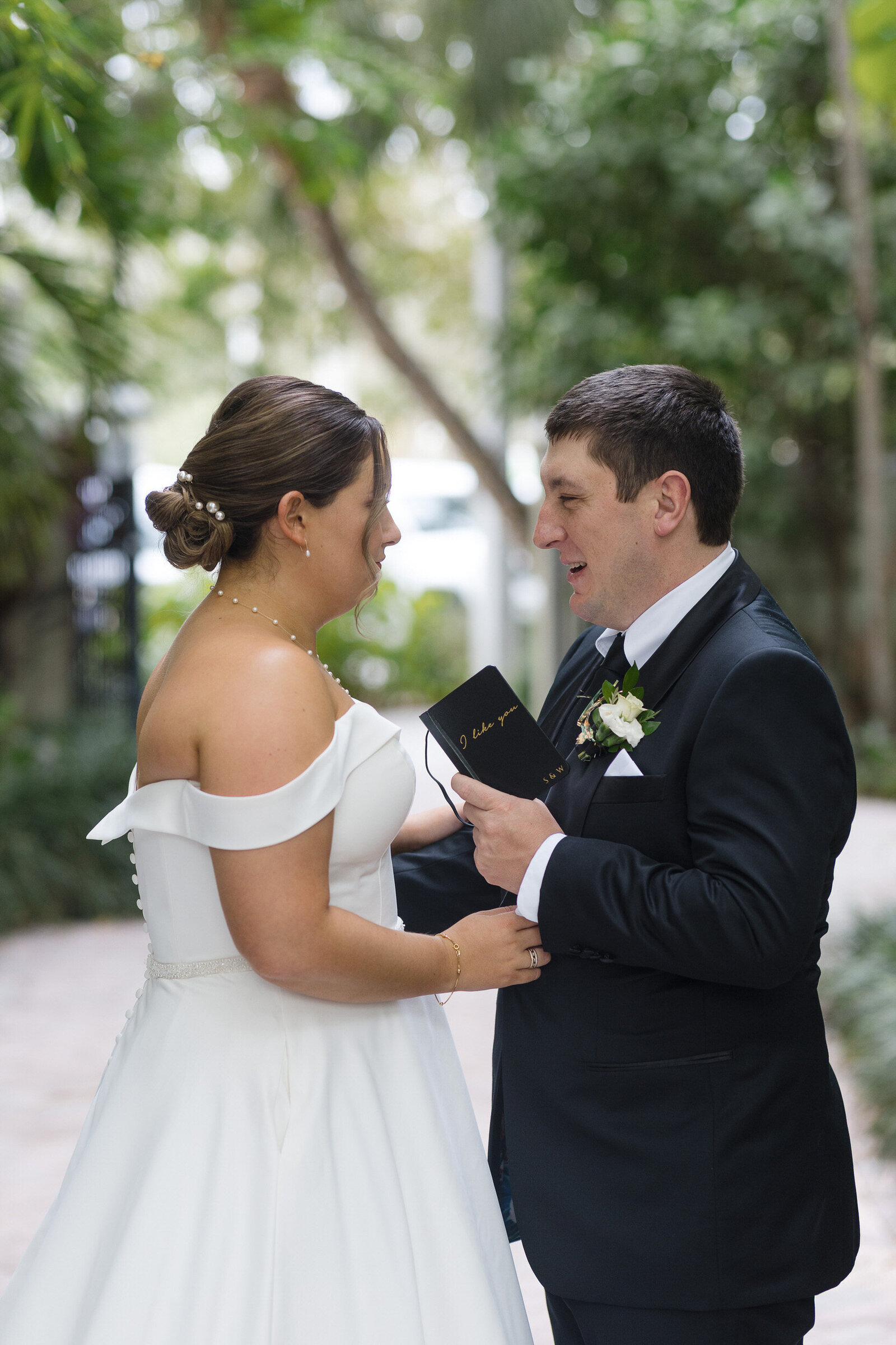 Riverside-Hotel-Fort-Lauderdale-Wedding-Sonju-Photography-16