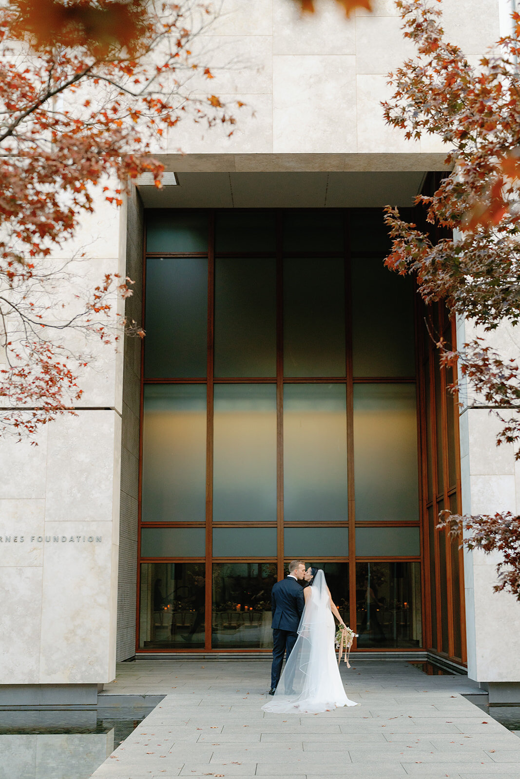MagdalenaStudios_JamieHenry_Barnes Foundation_Wedding-660