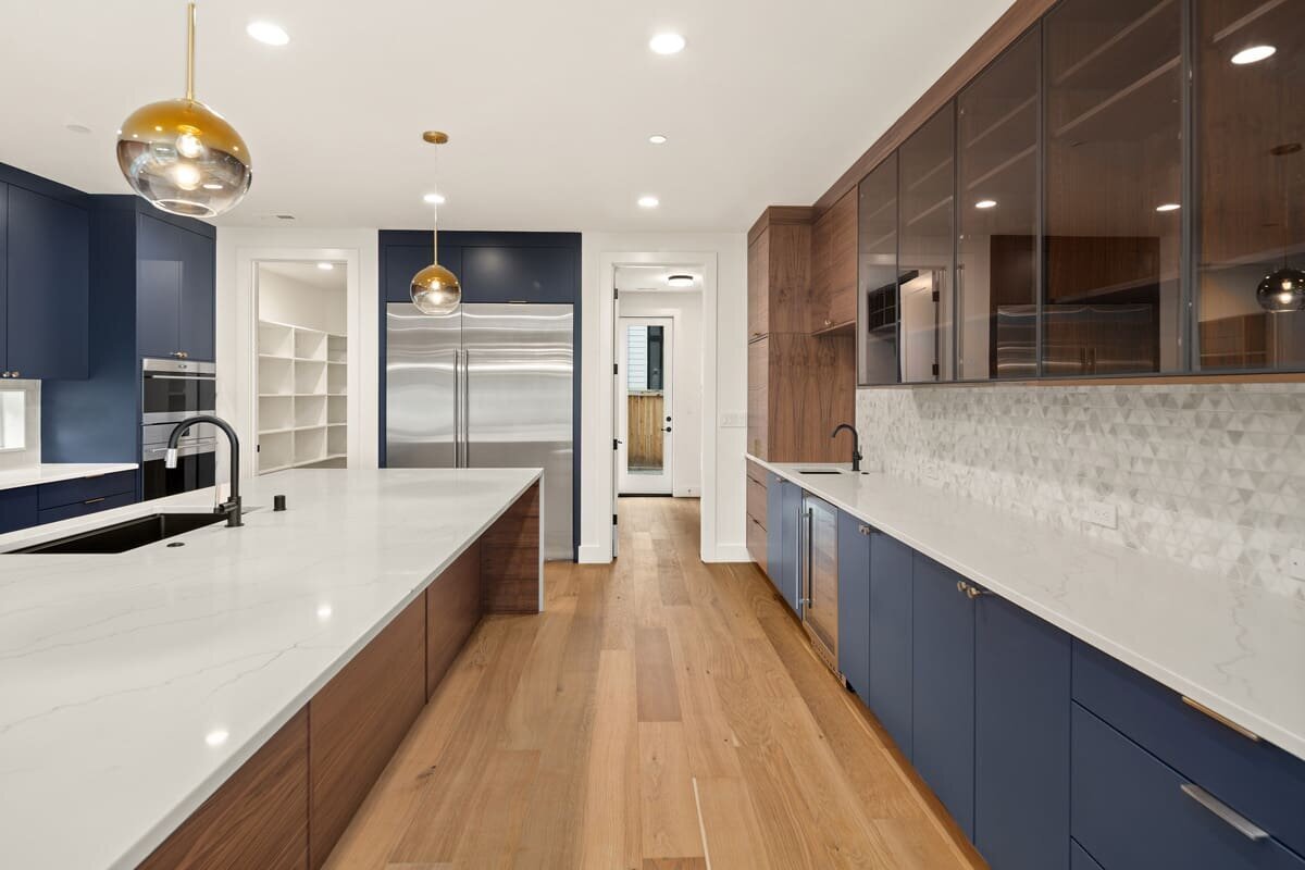 Livingston-Custom-Homes-West-Kelowna-Spec-Build-Kitchen-View