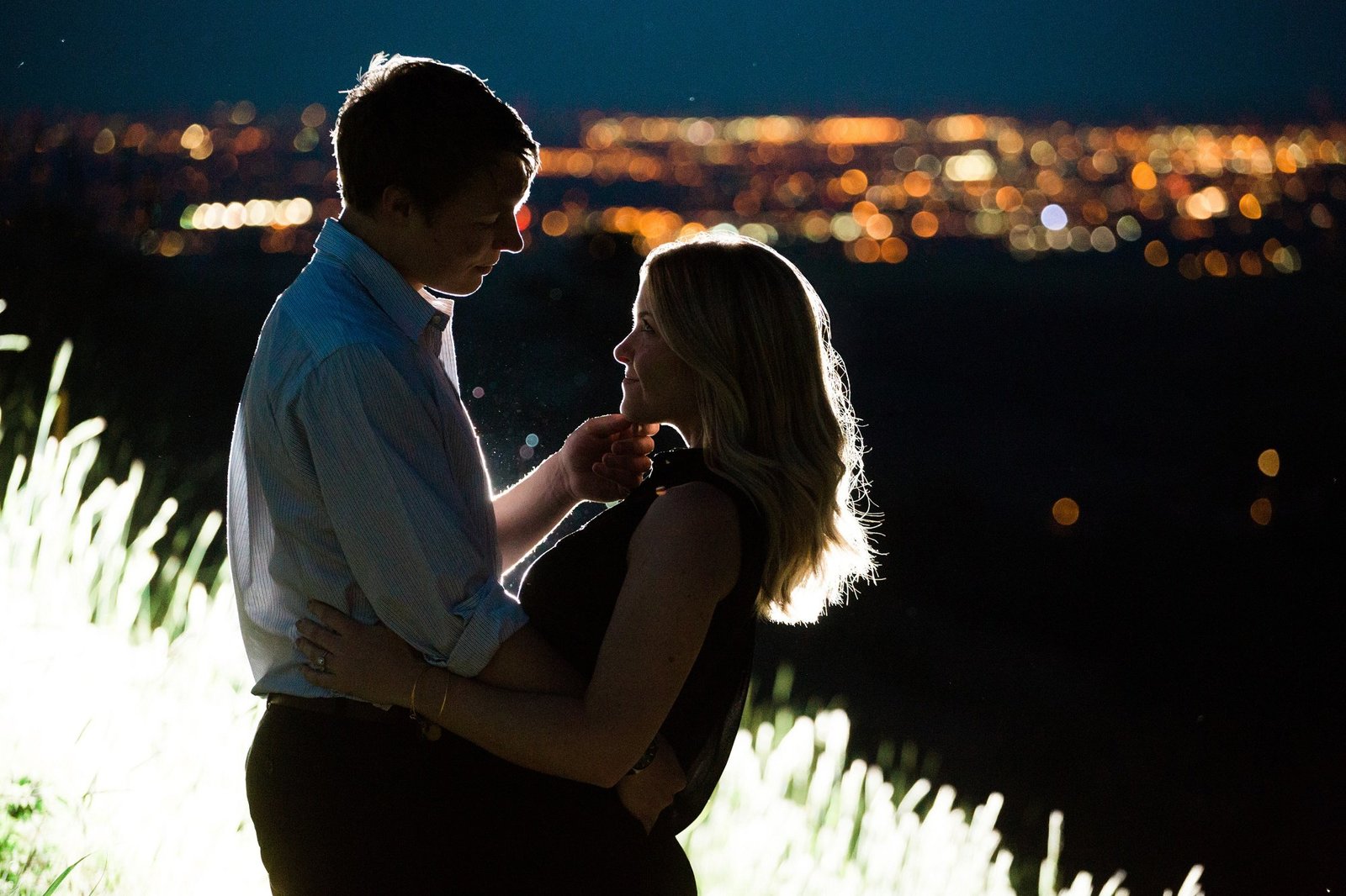Engagements -Denver Lookout Mountain Engagement Session Golden Colorado Wedding Photographer Overlook City Lights Nature Outdoors Valley Light Couple (1)