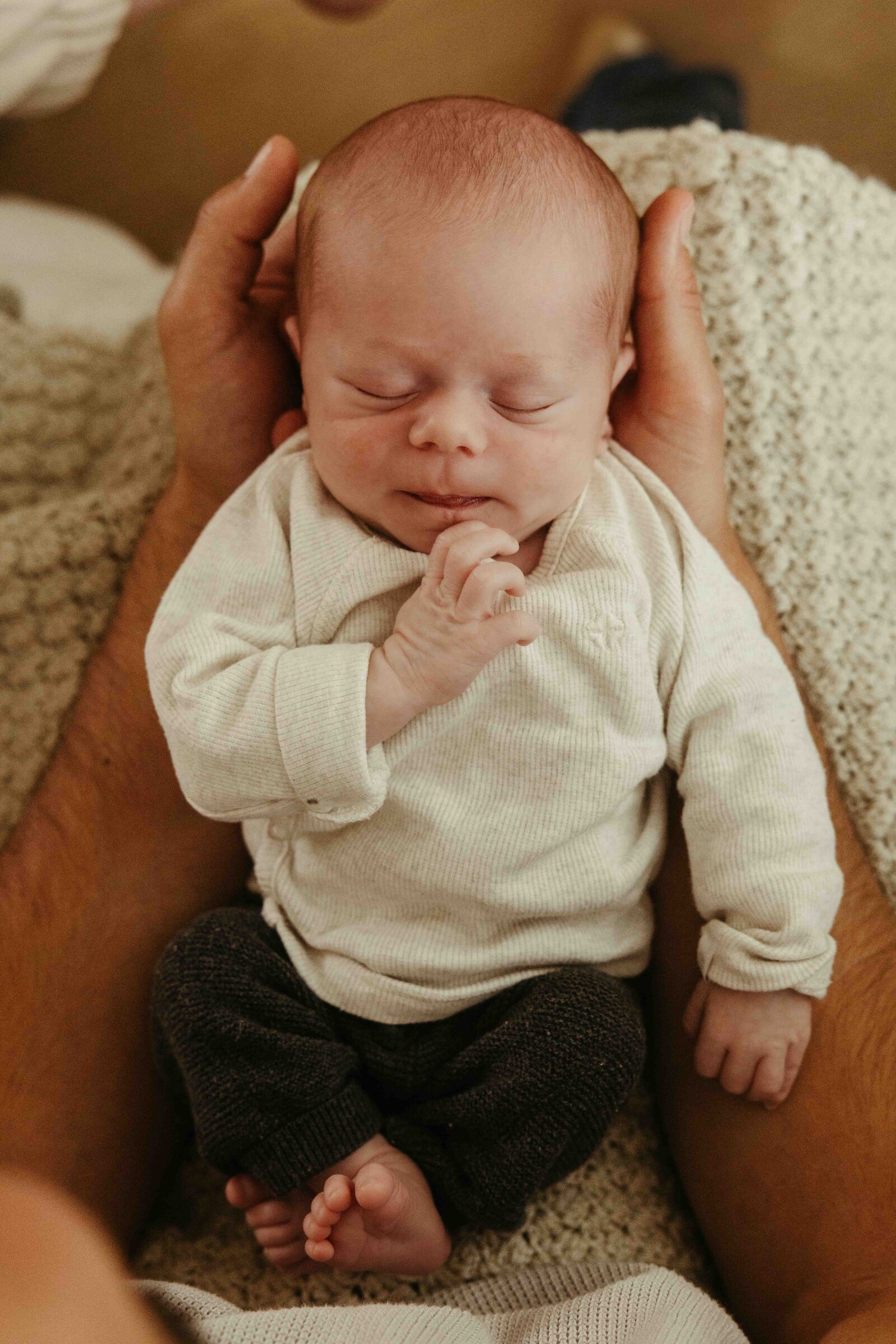 Getframedphotography25-newbornHW-18