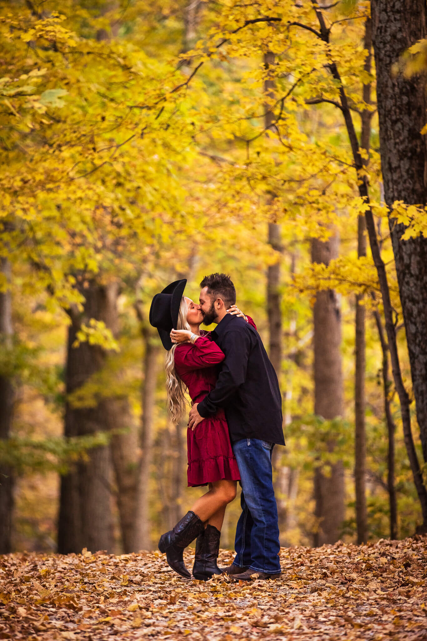 fall-cowboy-cowgirl-engagement-session-cincinnati-nature-center-rowe-woods