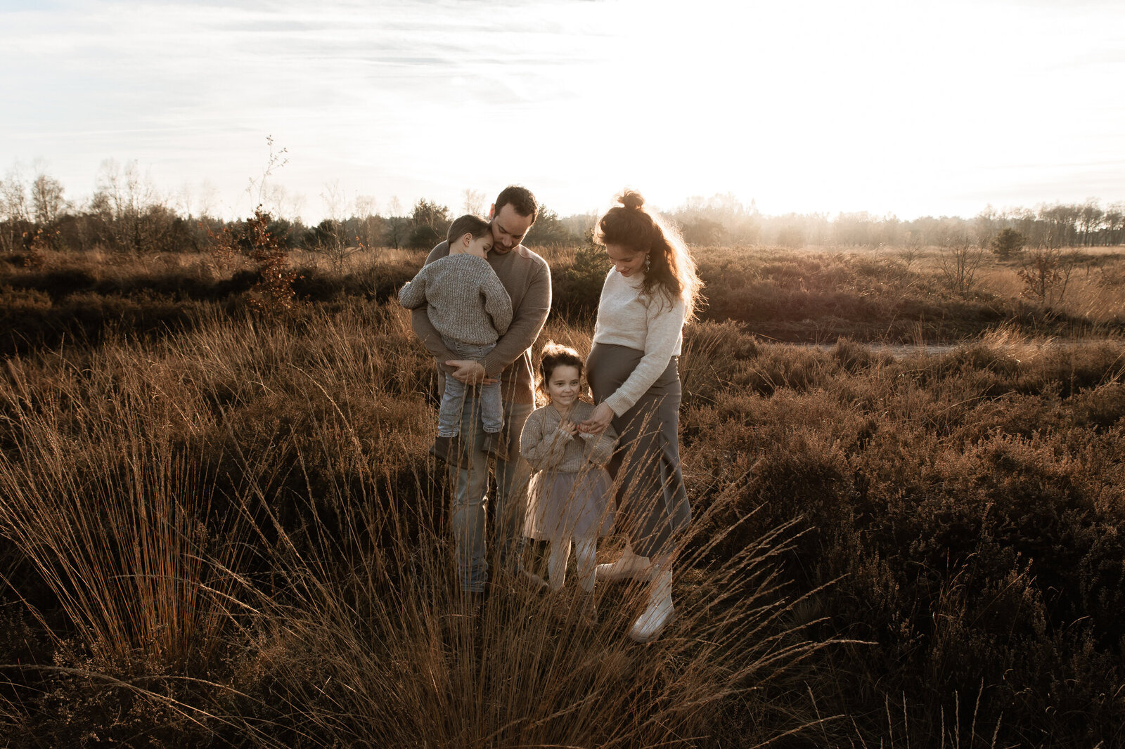 zwangerschapsfotoshoot fotoshoot baby gezins fotoshoot fotograaf eindhoven fotoshoot valkenswaard trouwfotograaf bruidsfotografie valkenswaard