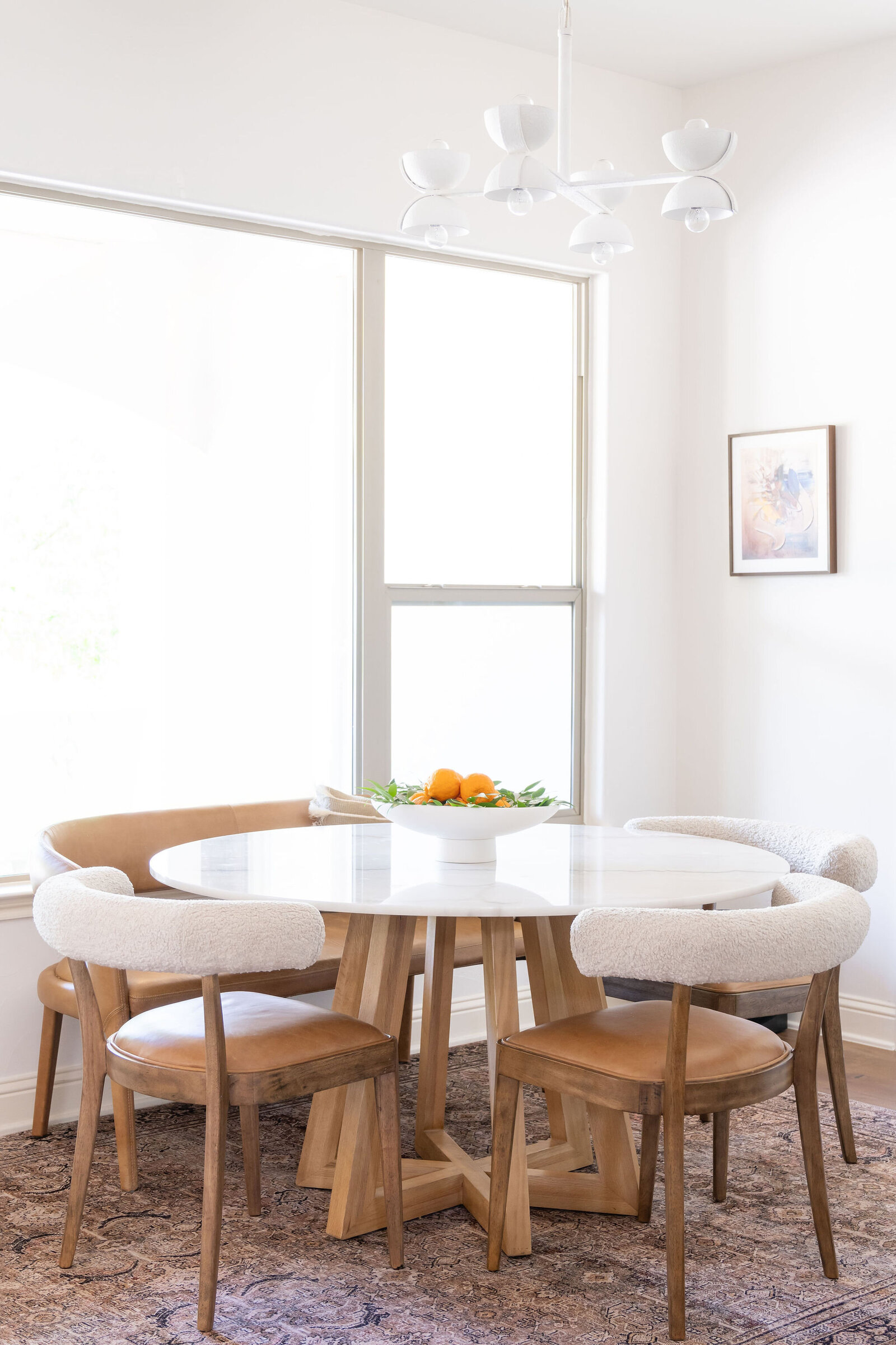 White Kitchen Breakfast Nook_NuelaDesigns