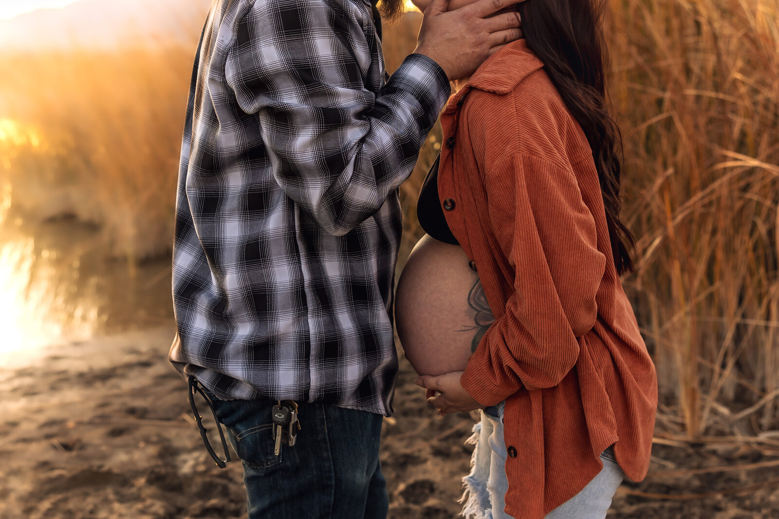 Elona Shea Photography_Lake Havasu_Maternity_Castle rock bay_