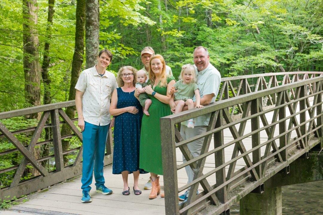 Gatlinburg_Walking_Trail_Bridge