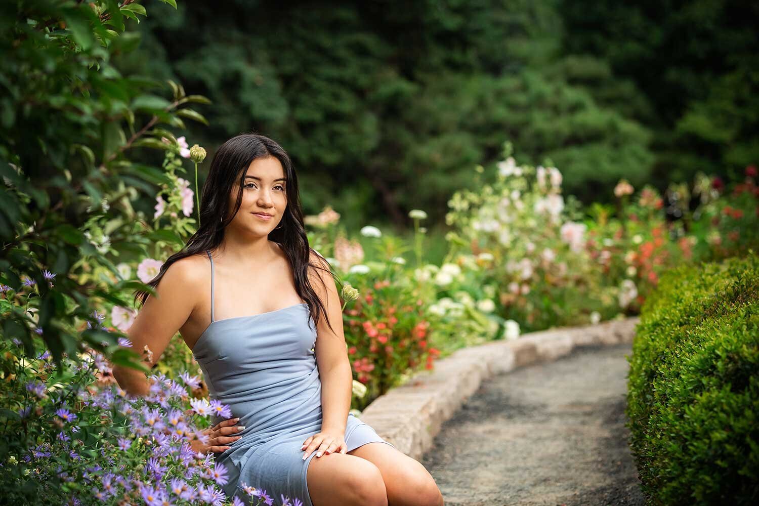 senior-portrait-girl-high-school-denver-botanical-gardens-flowers-dreamy-cherry-creek-photographer-lilac-garden