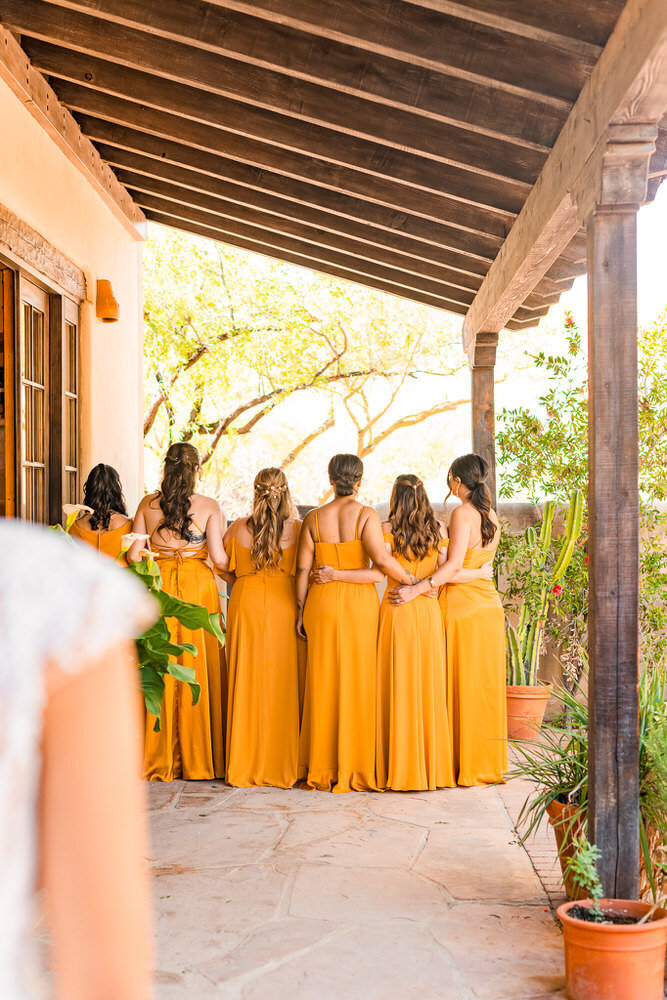 outdoor-wedding-Tucson-marigold-Christy-Hunter-Photography_004