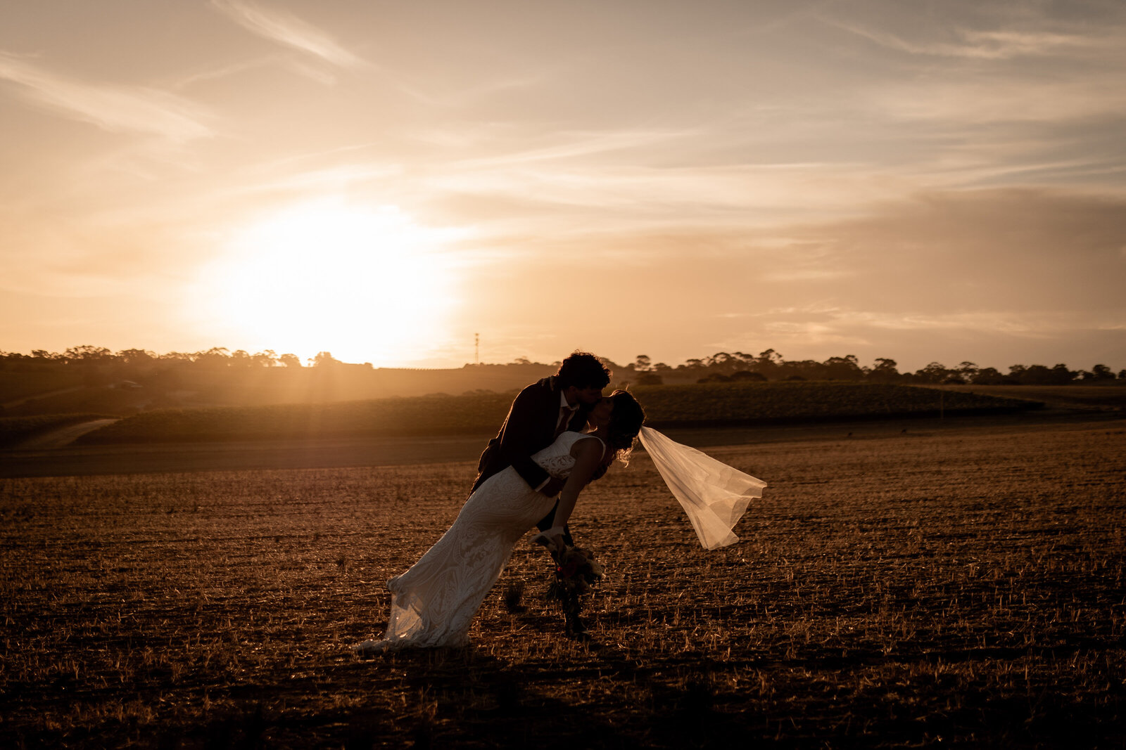 250226-Shelly-Tom-Rexvil-Photography-Adelaide-Wedding-Photographer-549