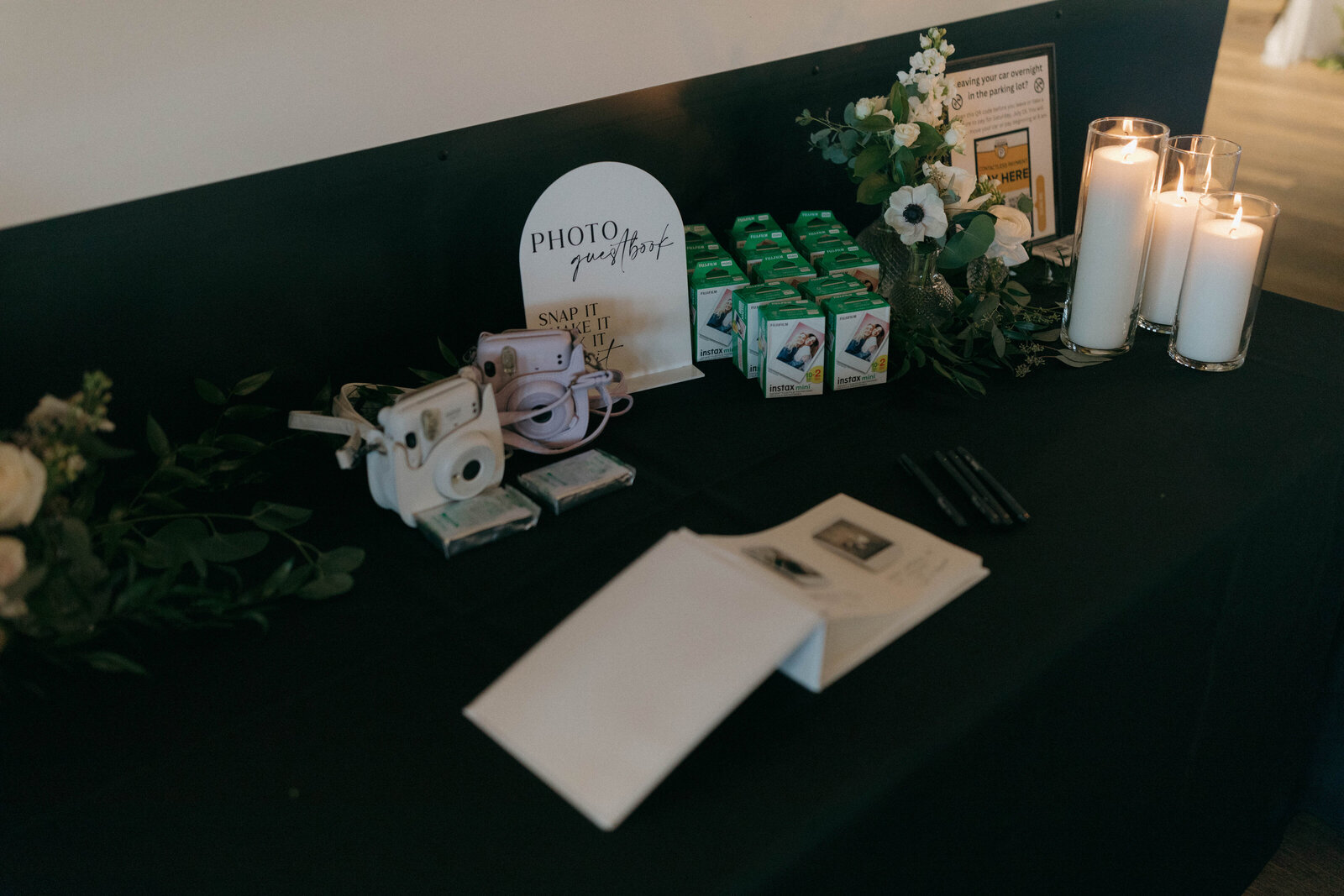 wedding-polariod-guest-book-setup