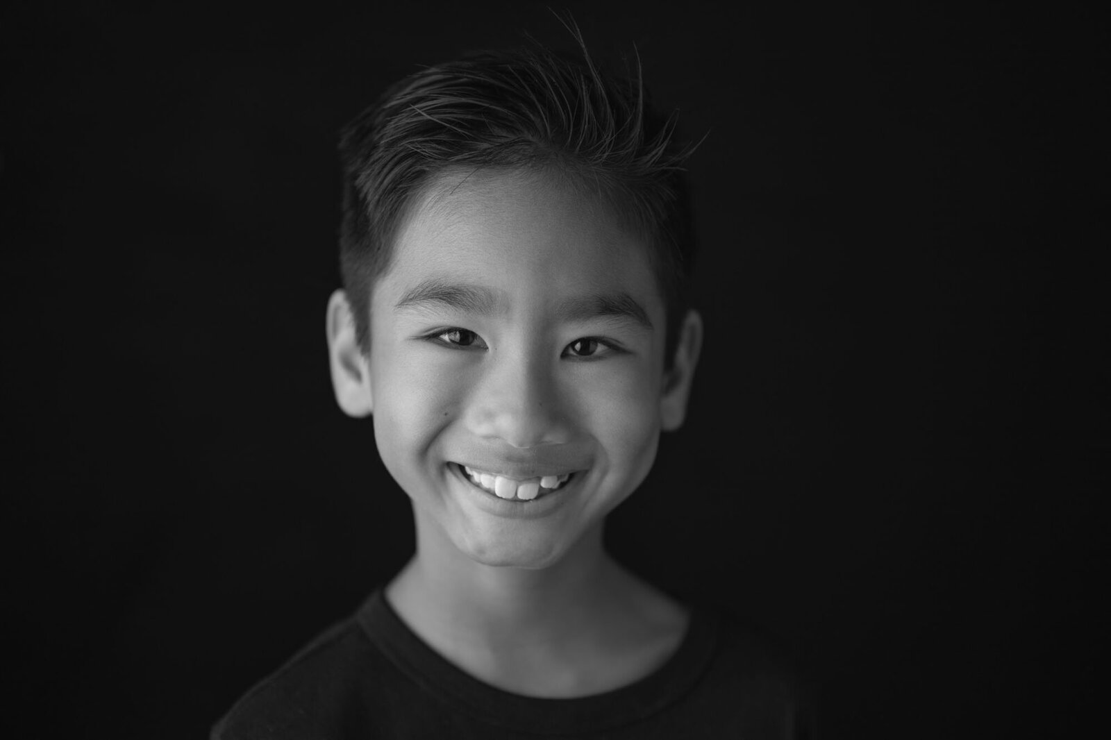 27Nov23-0015-b&w copy