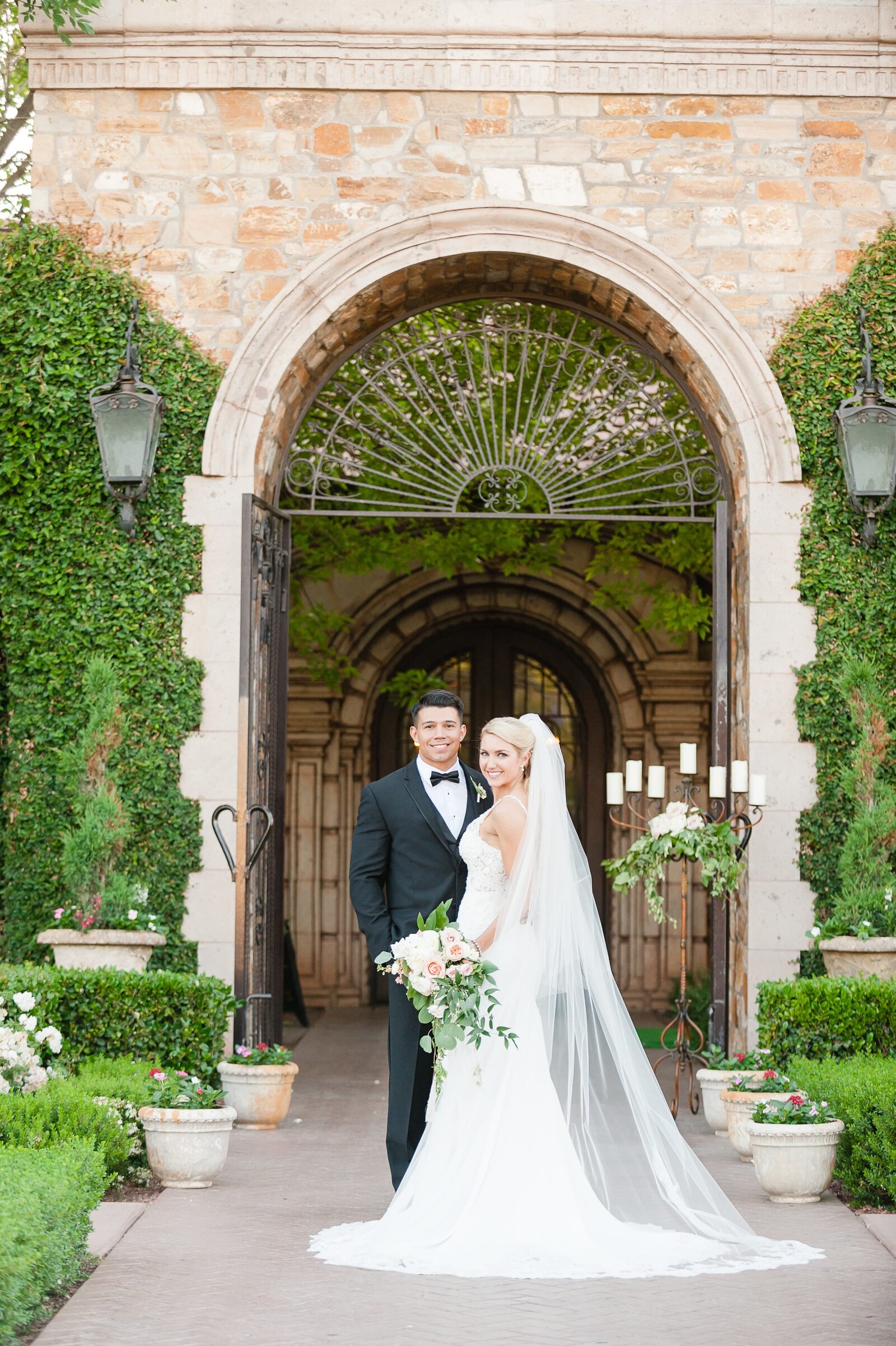 Villa Siena bride and groom photo.