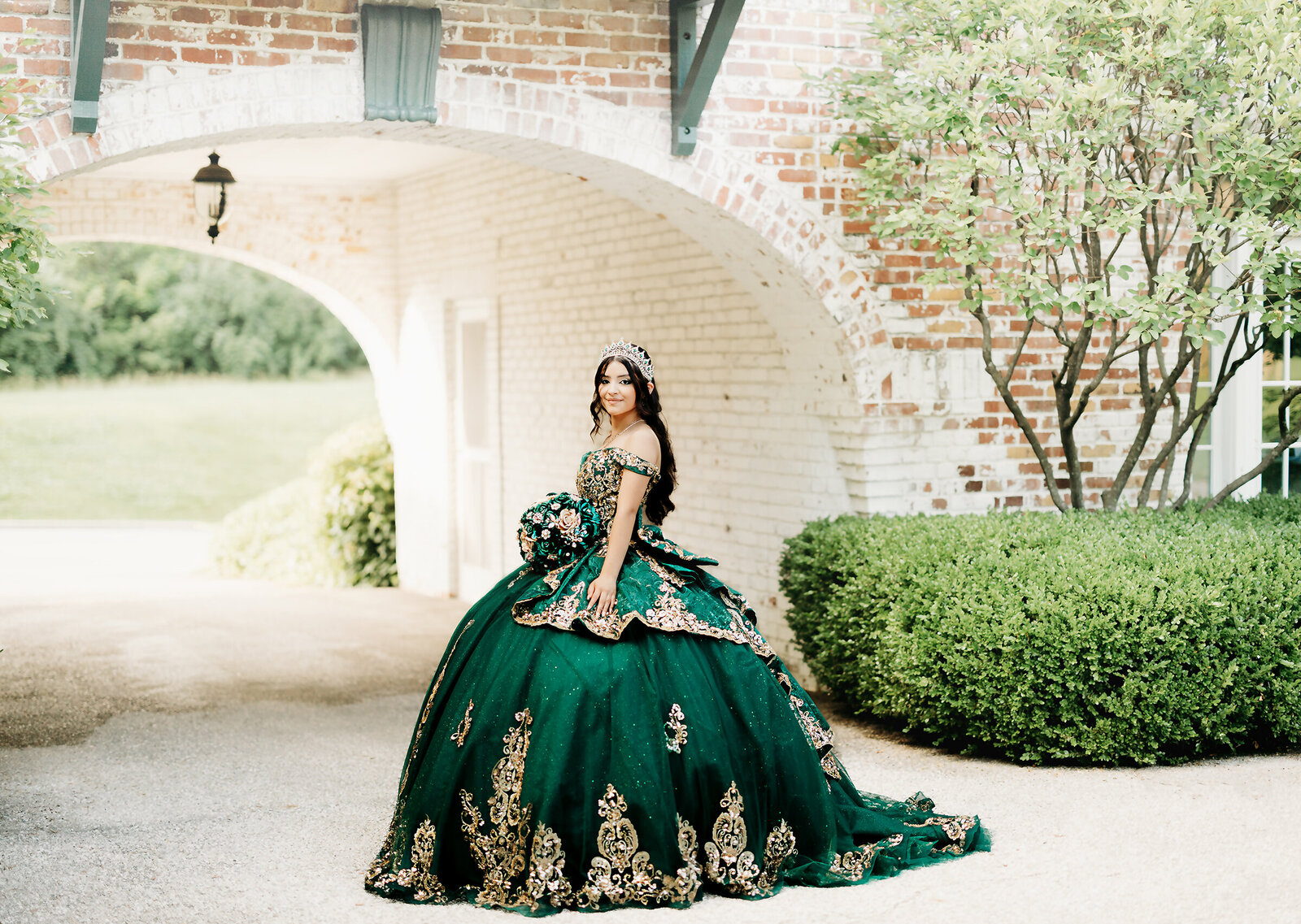 9077-Alessandra-Legacy-Photography-Indy-Quinceanera-8x10