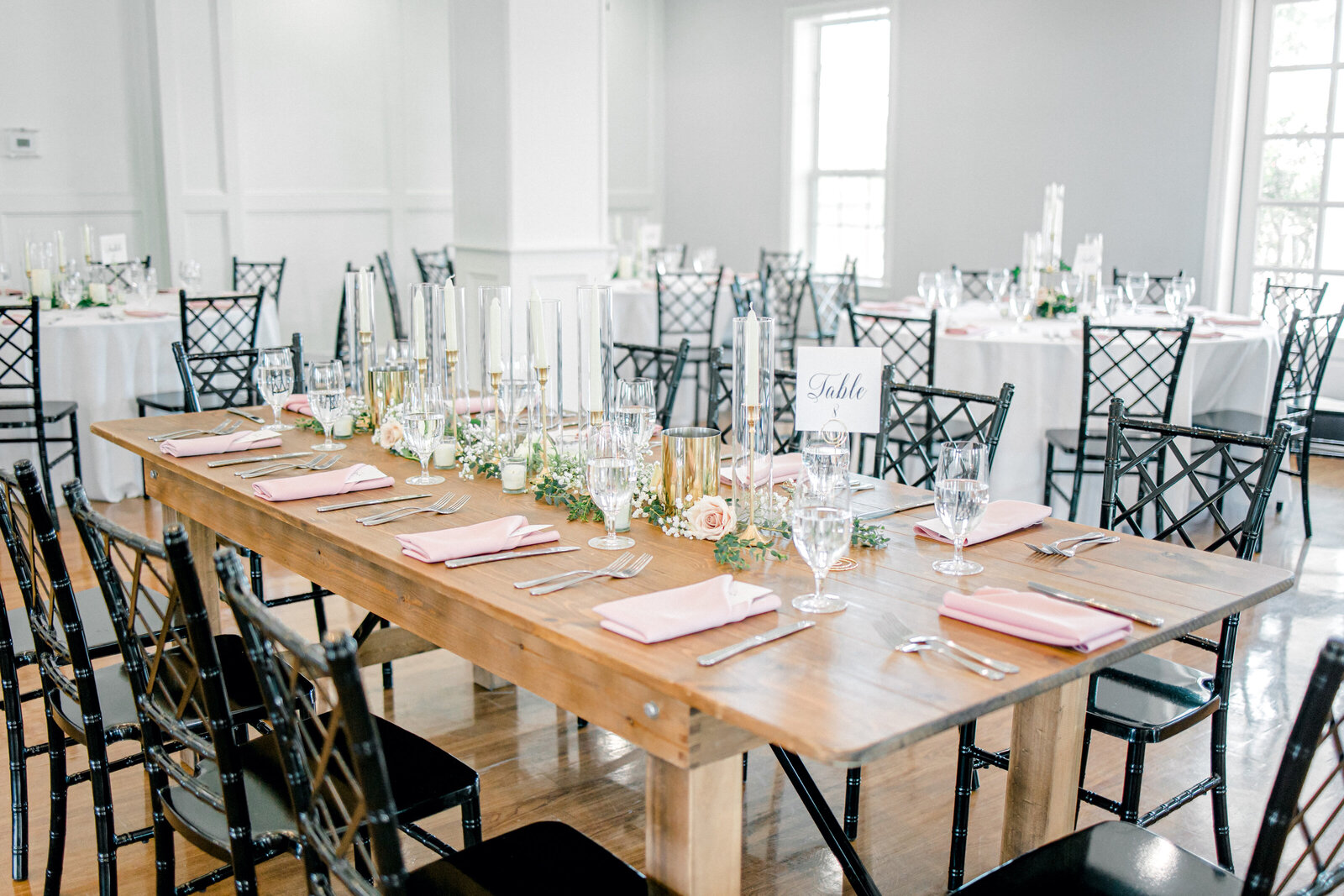 Elegant table settings for a Kendall Point reception.
