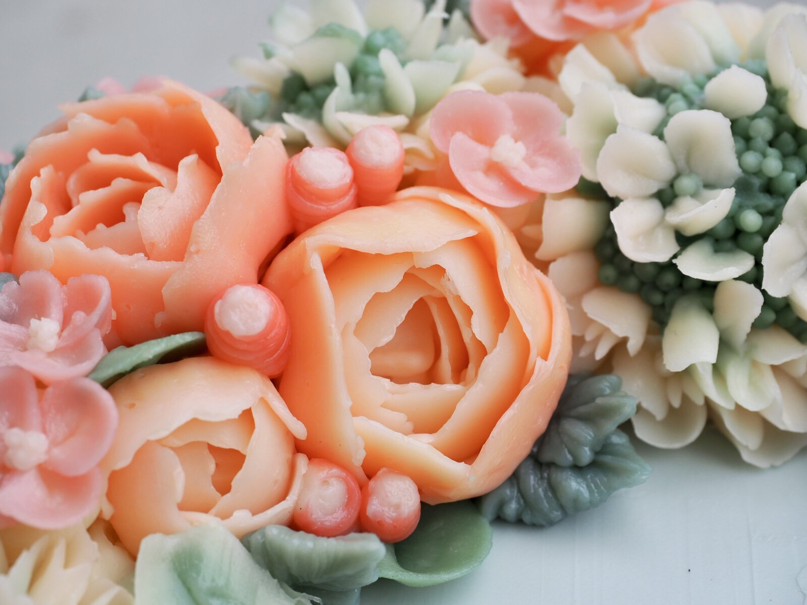 Close up of buttercream flowers