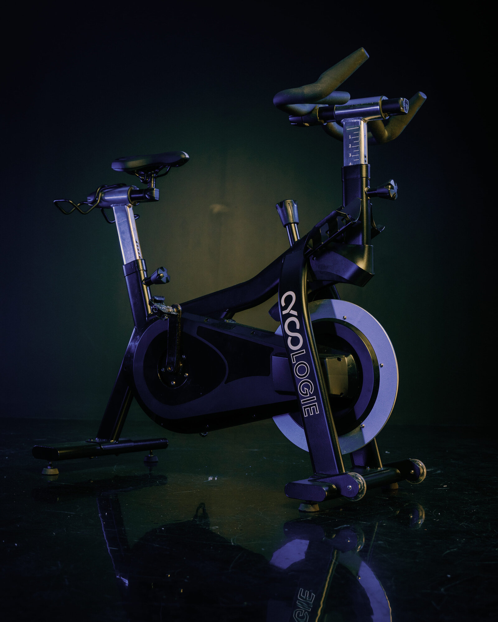 Learn about the Cycologie spin studio experience