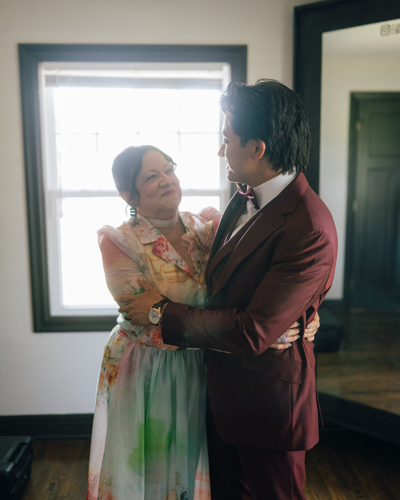 Saenz The Farmhouse KC Event Venue Wedding117