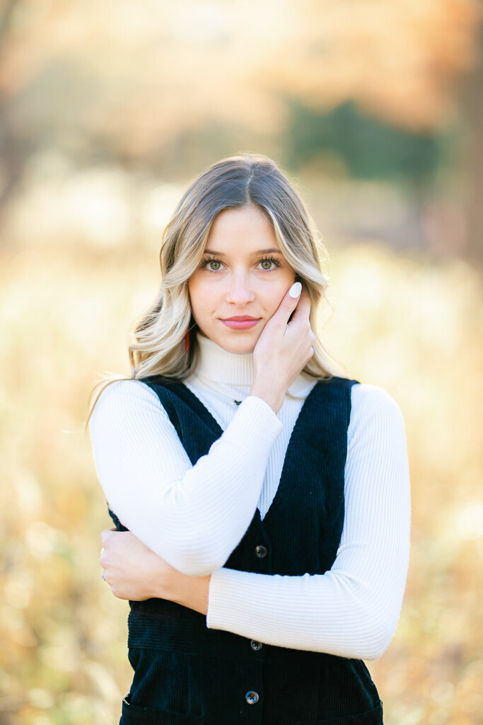 St. Louis Senior Photographer-Erika Rene Photography-Forest Park-Victorian Bridge-15