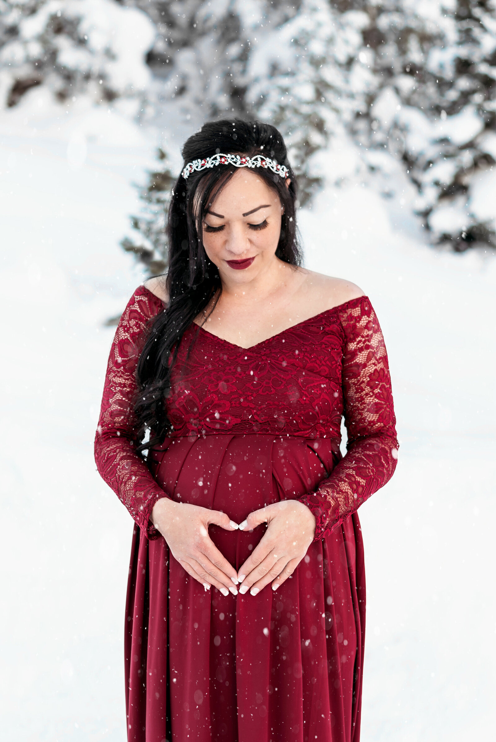 jordan pines winter maternity photo ideas