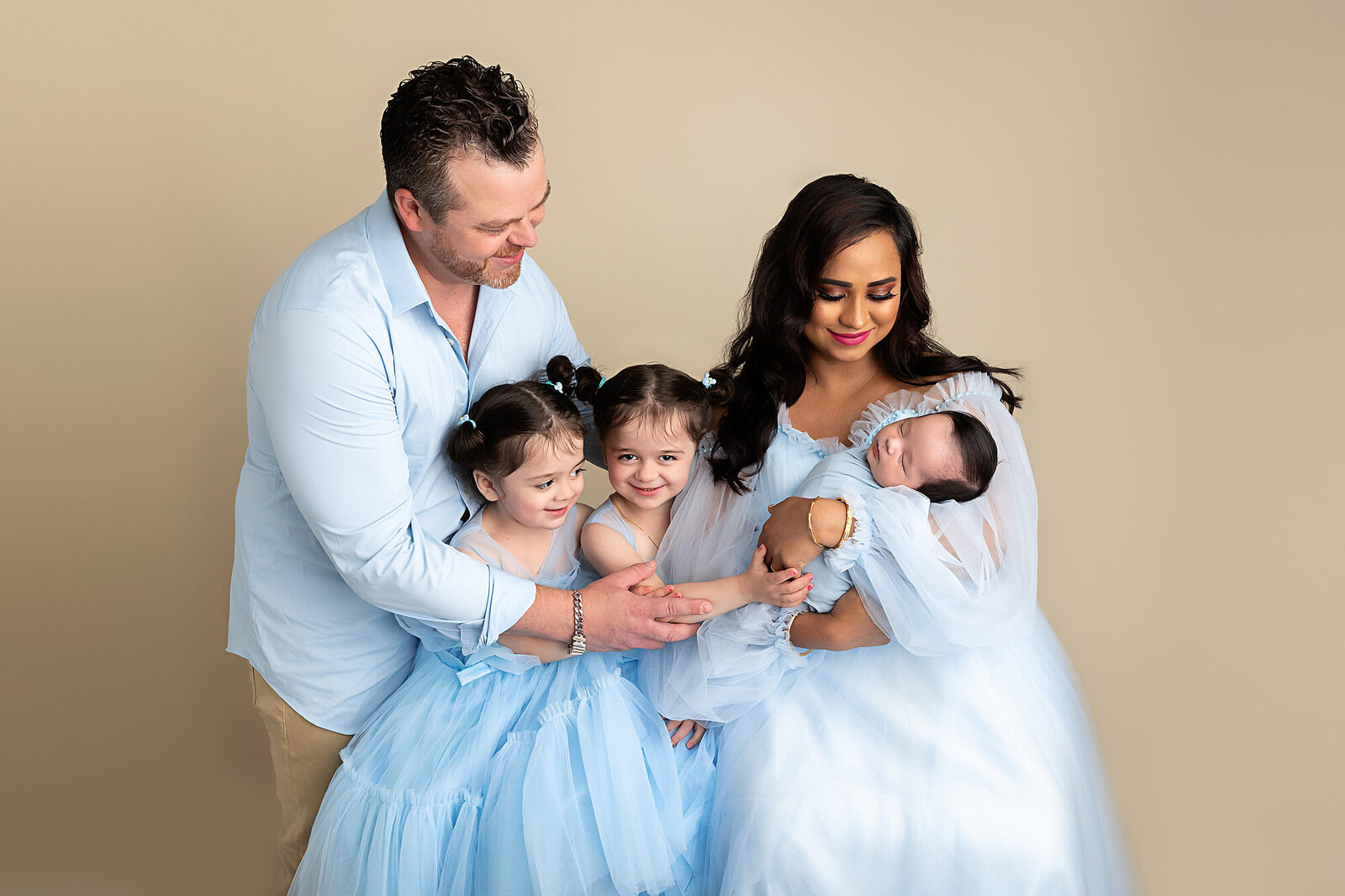 family of 5 in blue by Newborn Photography Bucks County PA