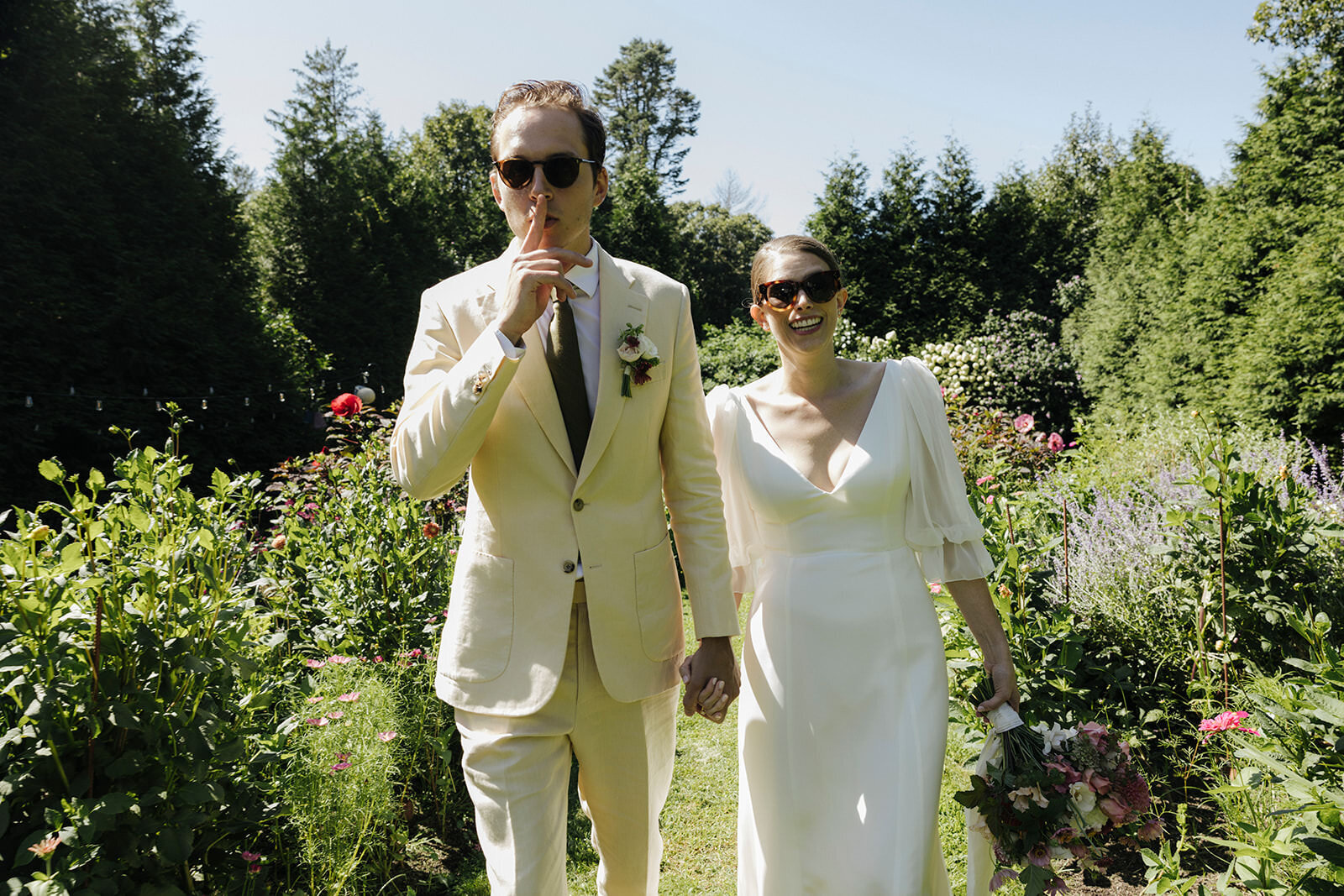 Chloe & John - Martha_s Vineyard Wedding - first look-August 19_ 2023-058- Larisa Stinga Photography_websize
