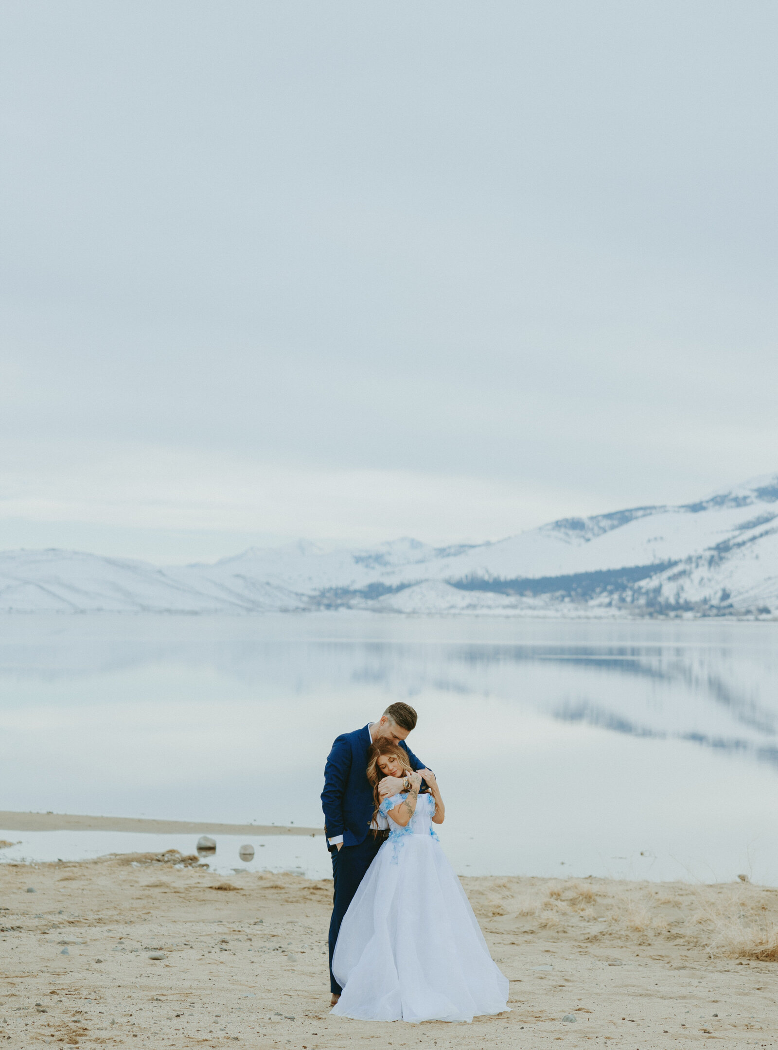 2-18-23 Nikki&Matt elopement Lake Tahoe11-26-22 Jenney&Alex Lake Tahoe Beach-12