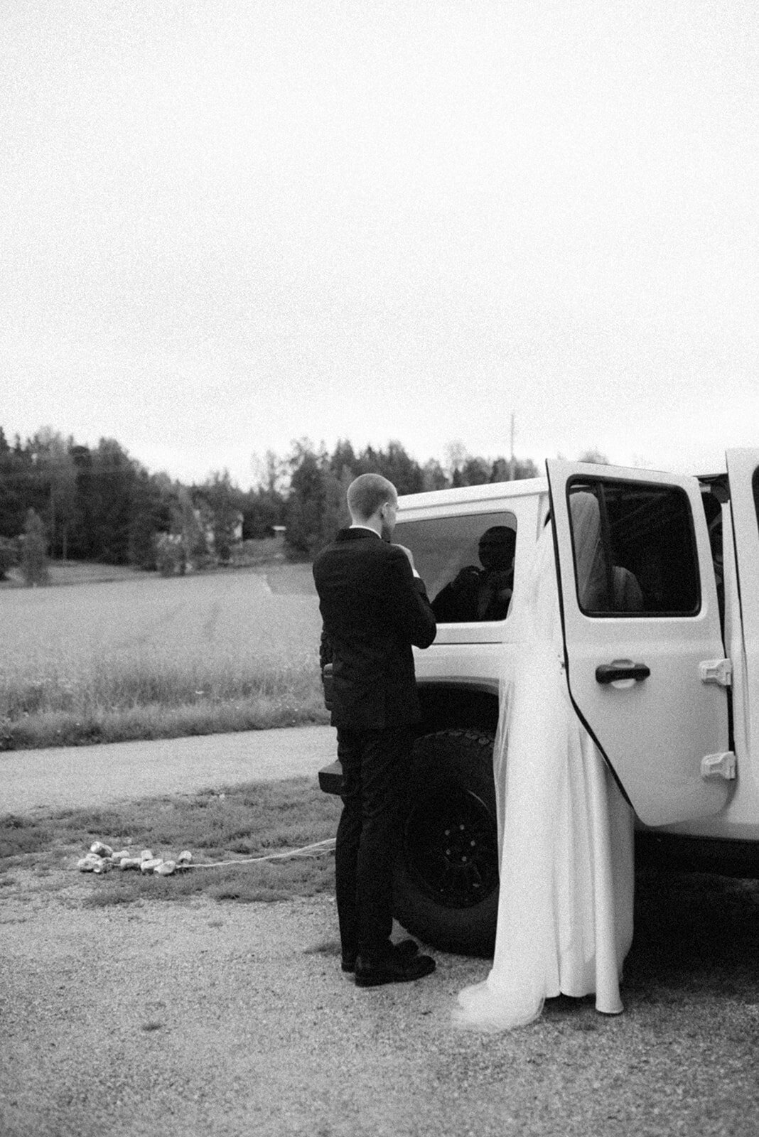Wedding photo of an Intimate and romantic wedding  photography session in Porvoo by photographer Hannika Gabrielsson