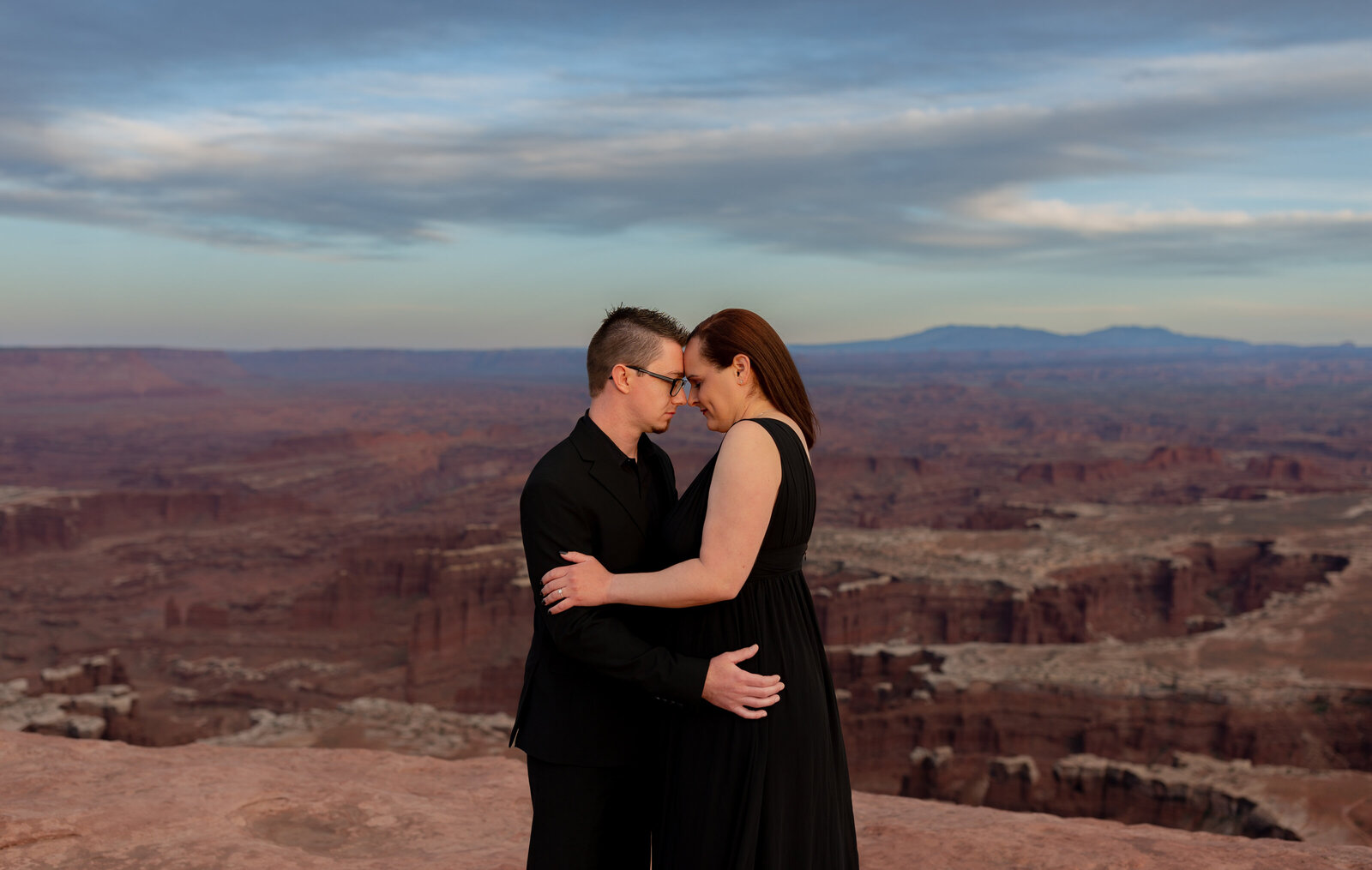 canyonlands-national-park-sunset-elopement-moab-utah