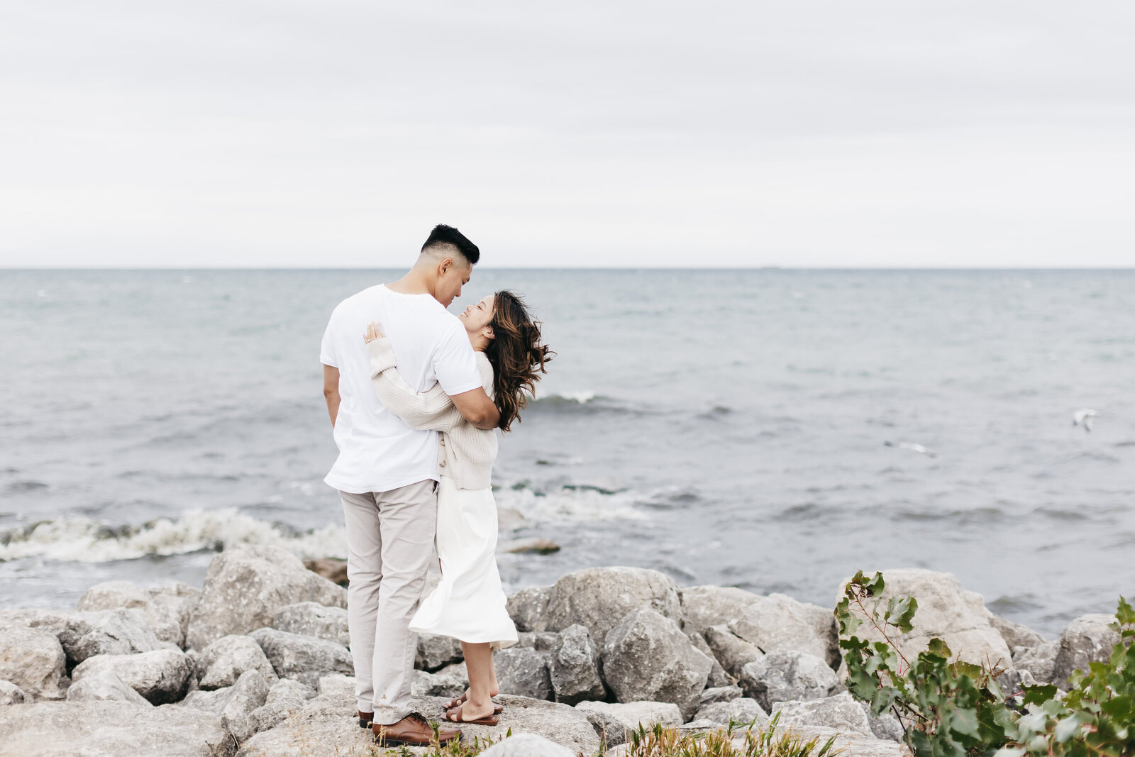 Soft-Beachside-Engagement-Session-Downtown-Oakville-21