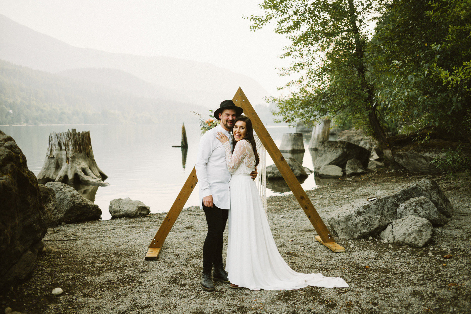 athena-and-camron-seattle-elopement-wedding-benj-haisch-rattlesnake-lake-christian-couple-goals61