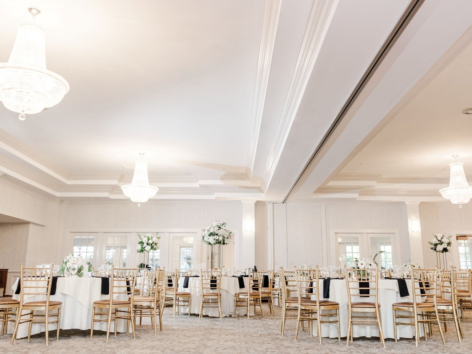 amberworks-floral-wedding-saint-clements-castle-portland-ct-18