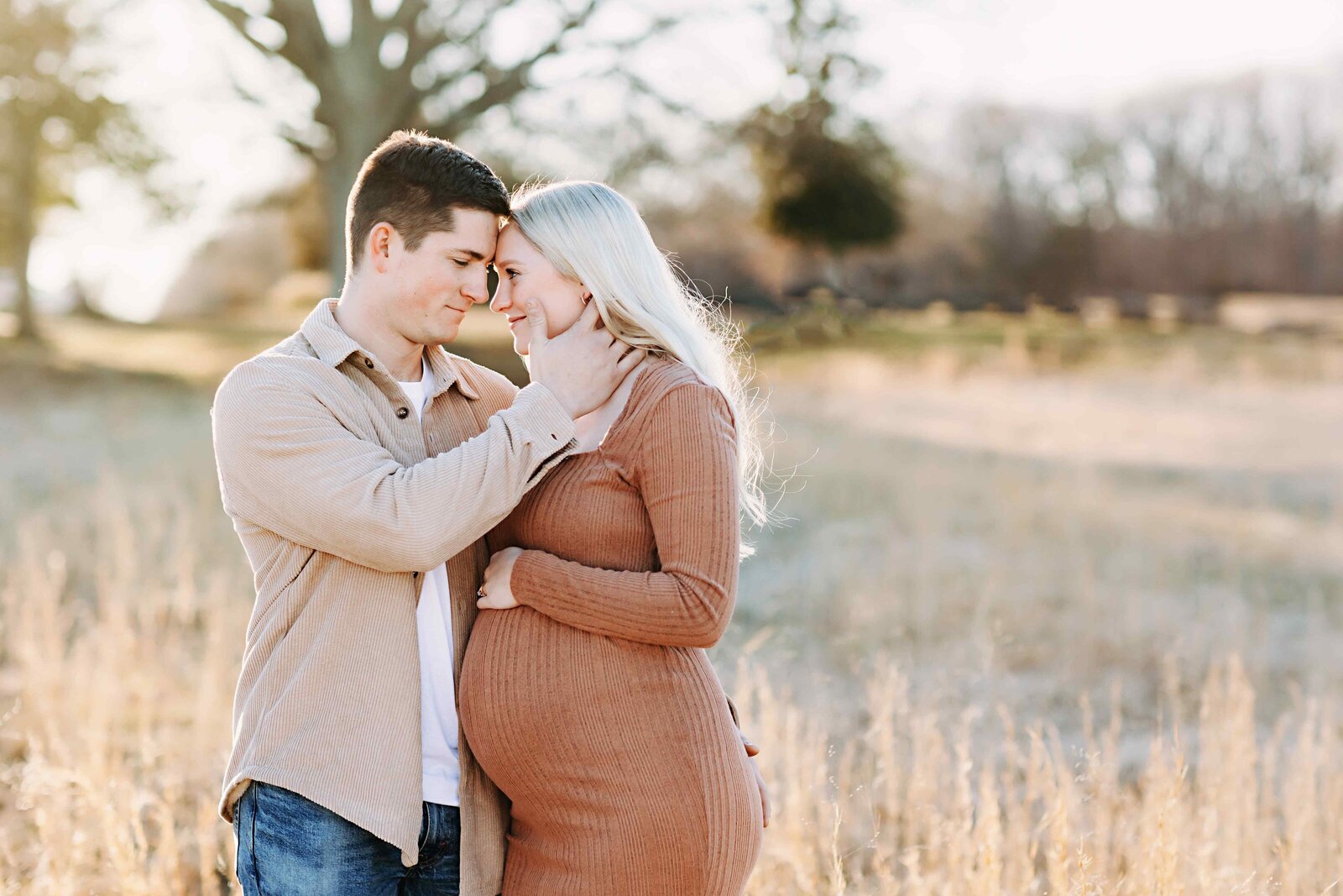 maternity-natural-portraits-photographer-central-virginia