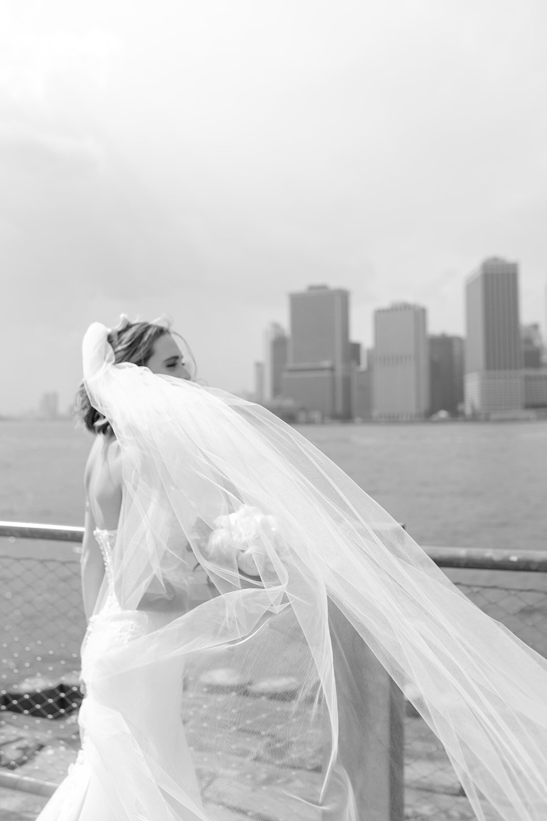 newyorkcity-weddingphotographer-dallasphotographer-wedding-izziecervantesphotography-frankies-brooklyn-ny-1334_websize