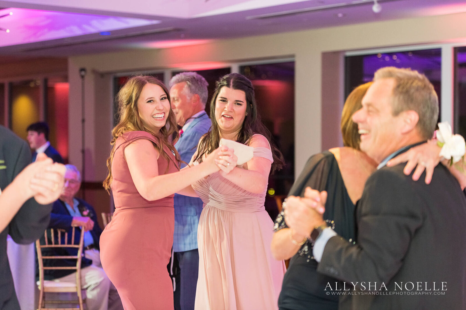 Wedding-at-River-Club-of-Mequon-909