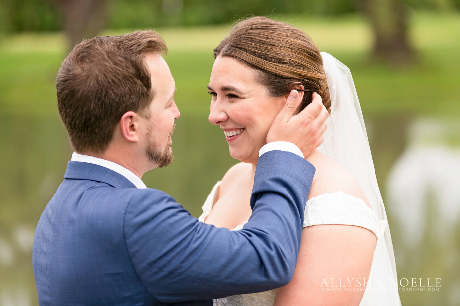 Wedding-at-River-Club-of-Mequon-344