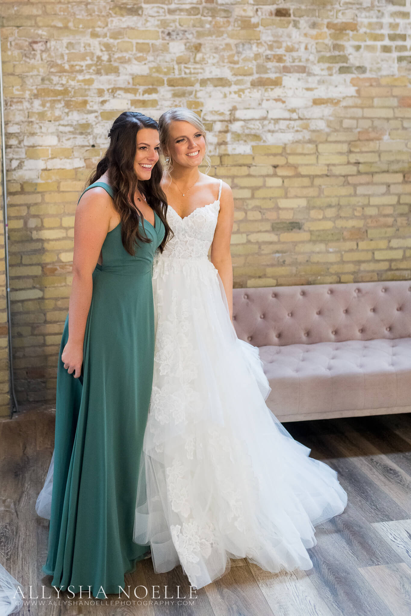 Wedding-at-The-Factory-on-Barclay-in-Milwaukee-0142