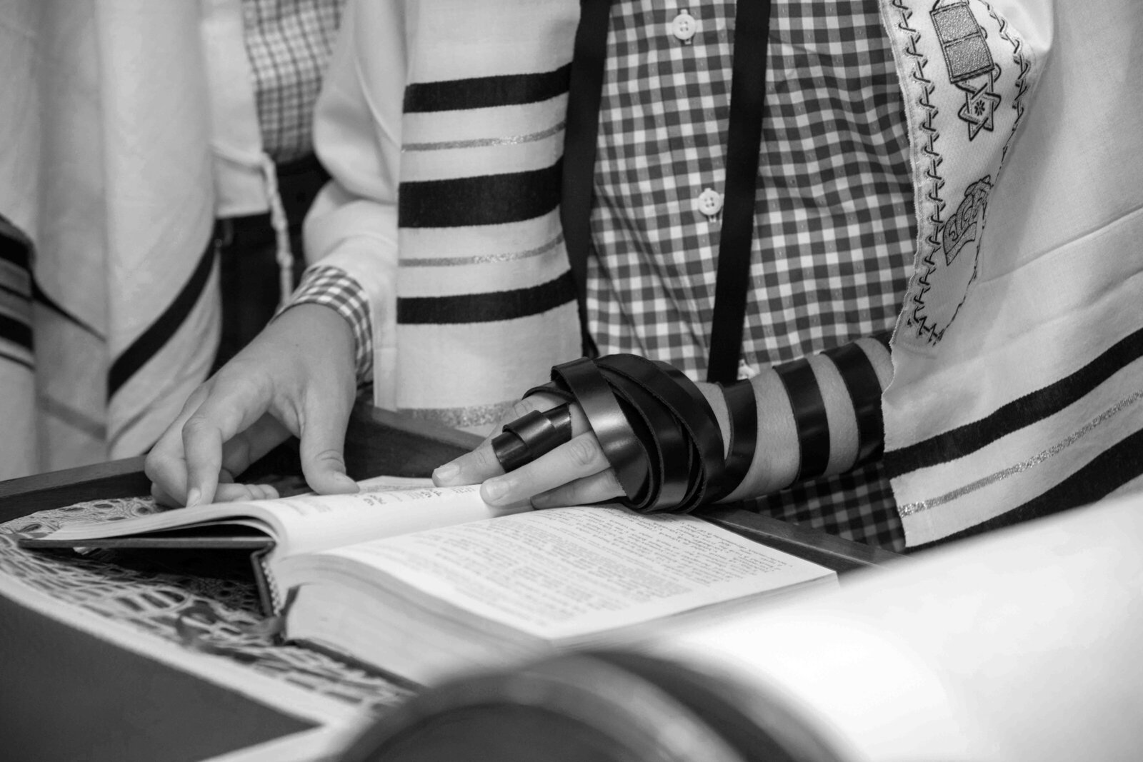 Maria-McCarthy-Photography-tefillin 4