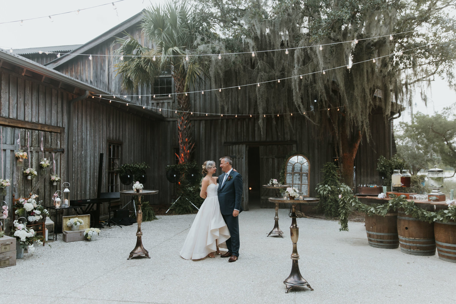 Boone-Hall-Plantation-Charleston-SC-wedding-portrait-photography-33