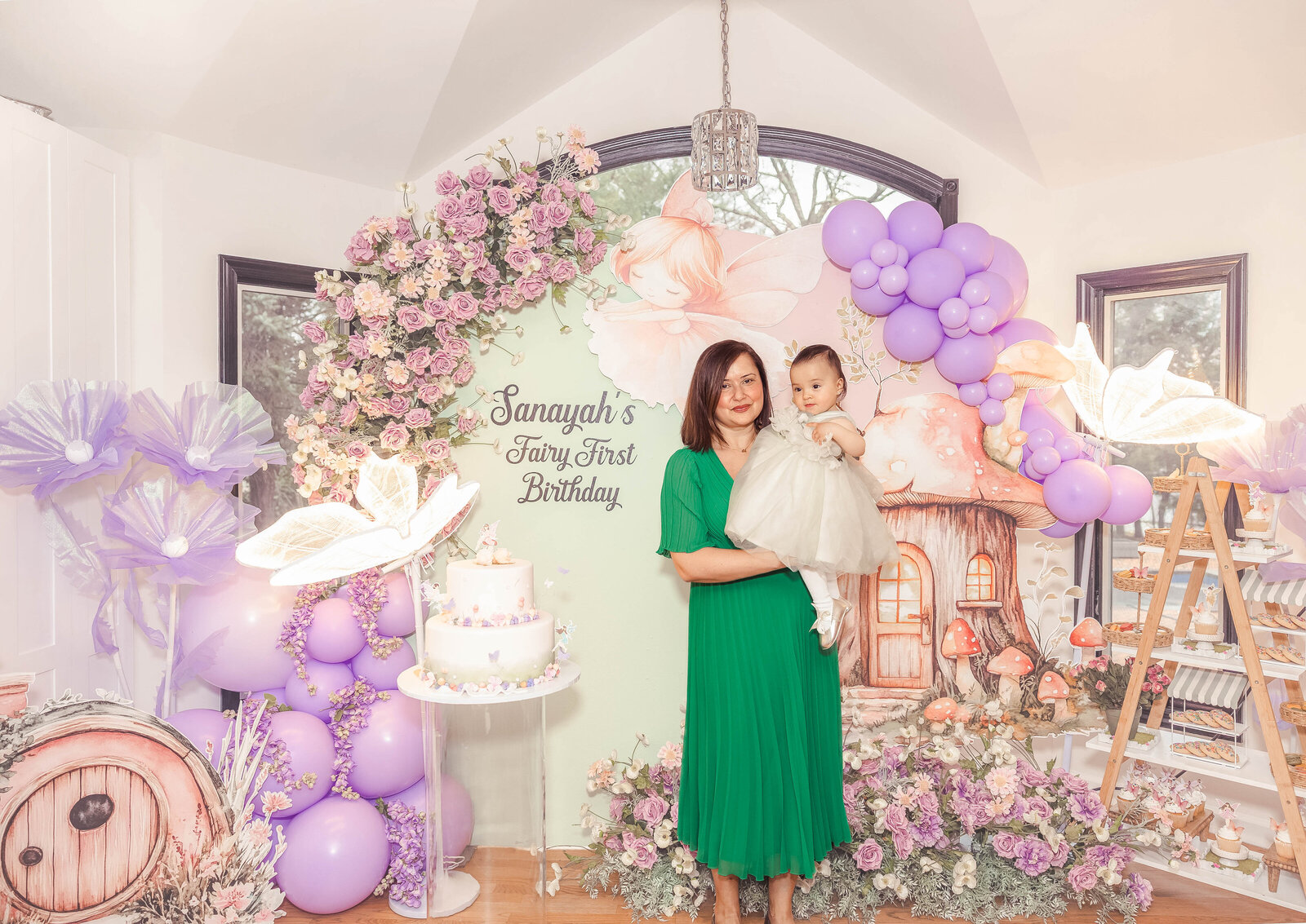 long-island-event-photographer-fairy-first-birthday-mom-and-baby